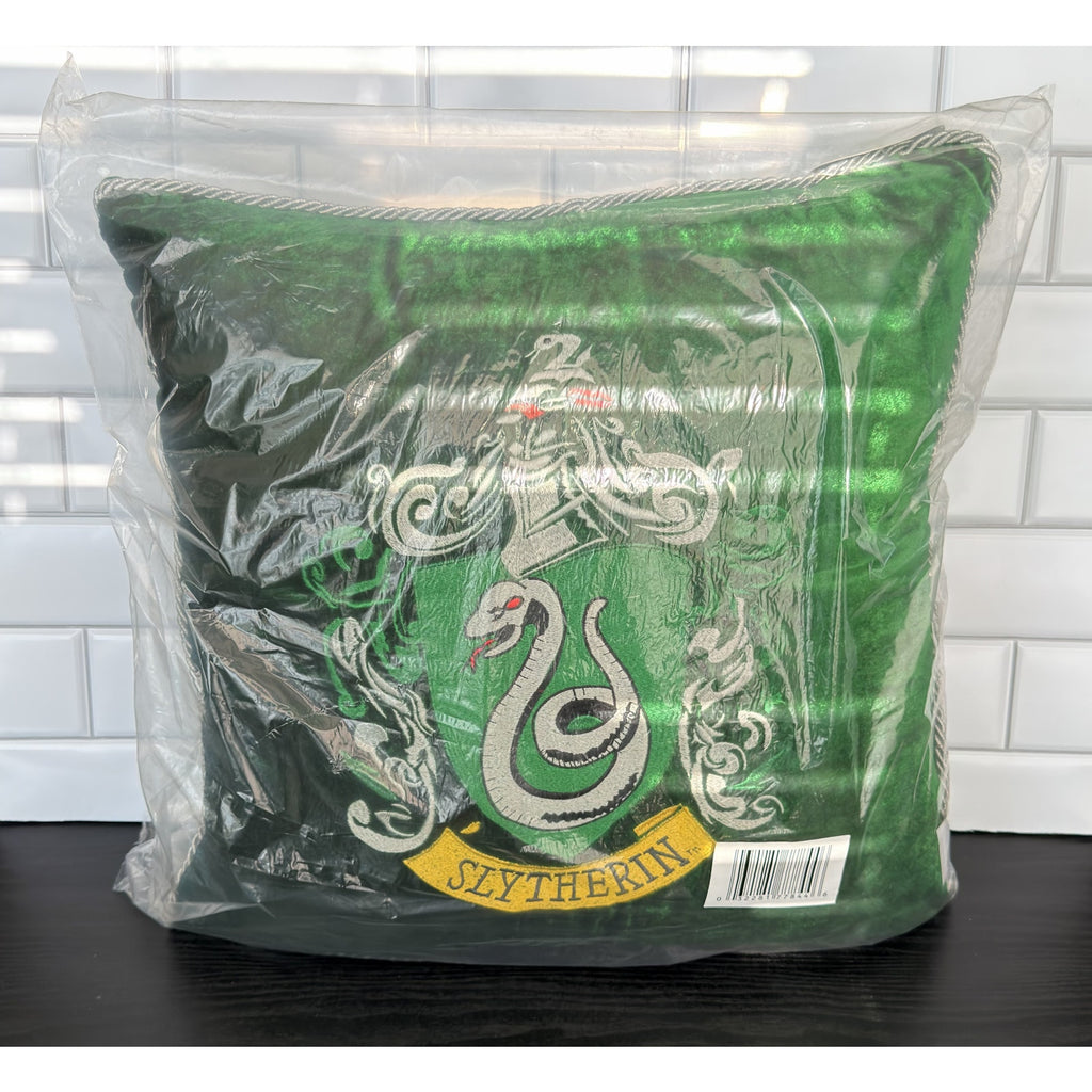 Harry Potter Slytherin 20" x 20" Decorative Pillow NEW