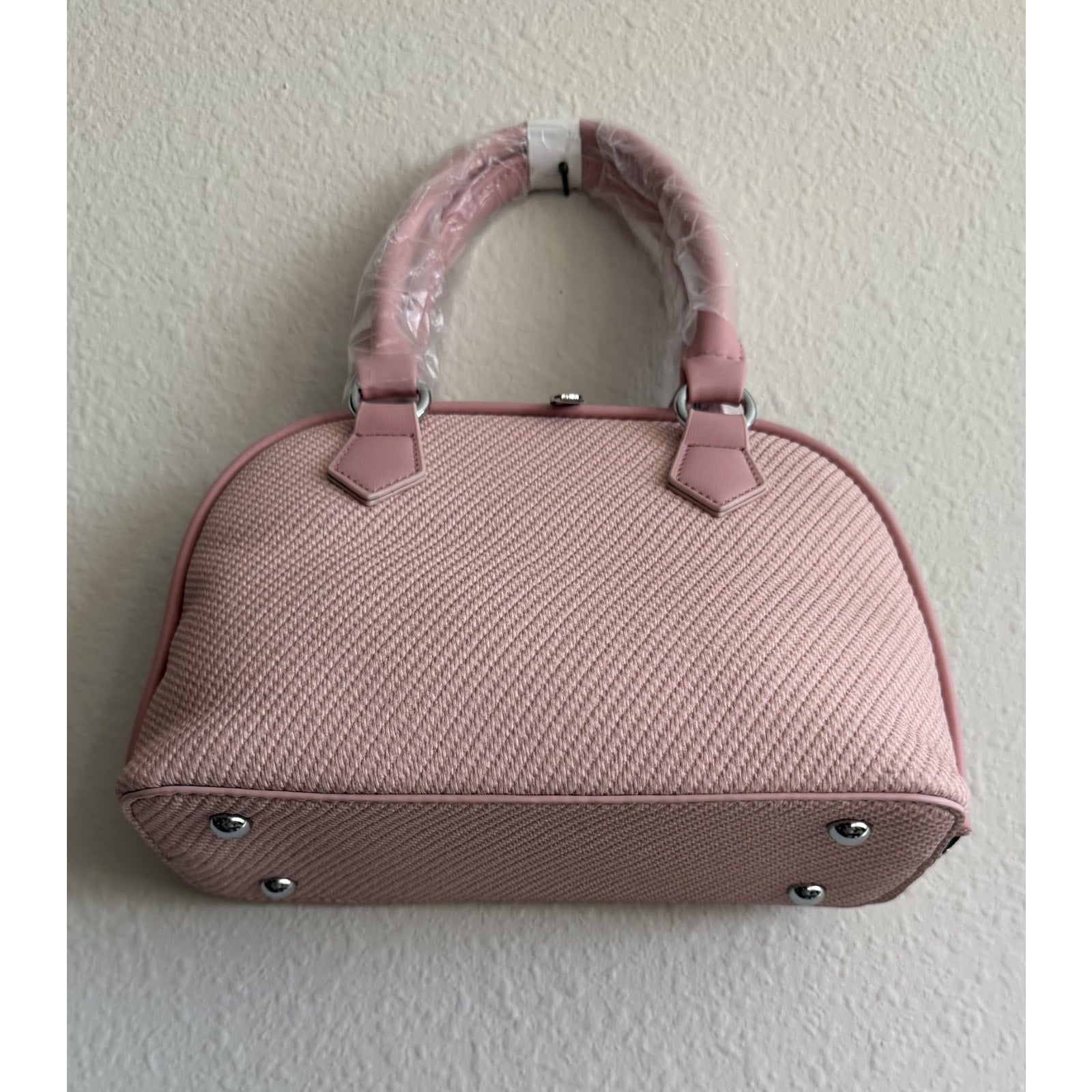 NEW Women’s Mini Quilted Crossbody Bag - Stylish Tote with Tassel