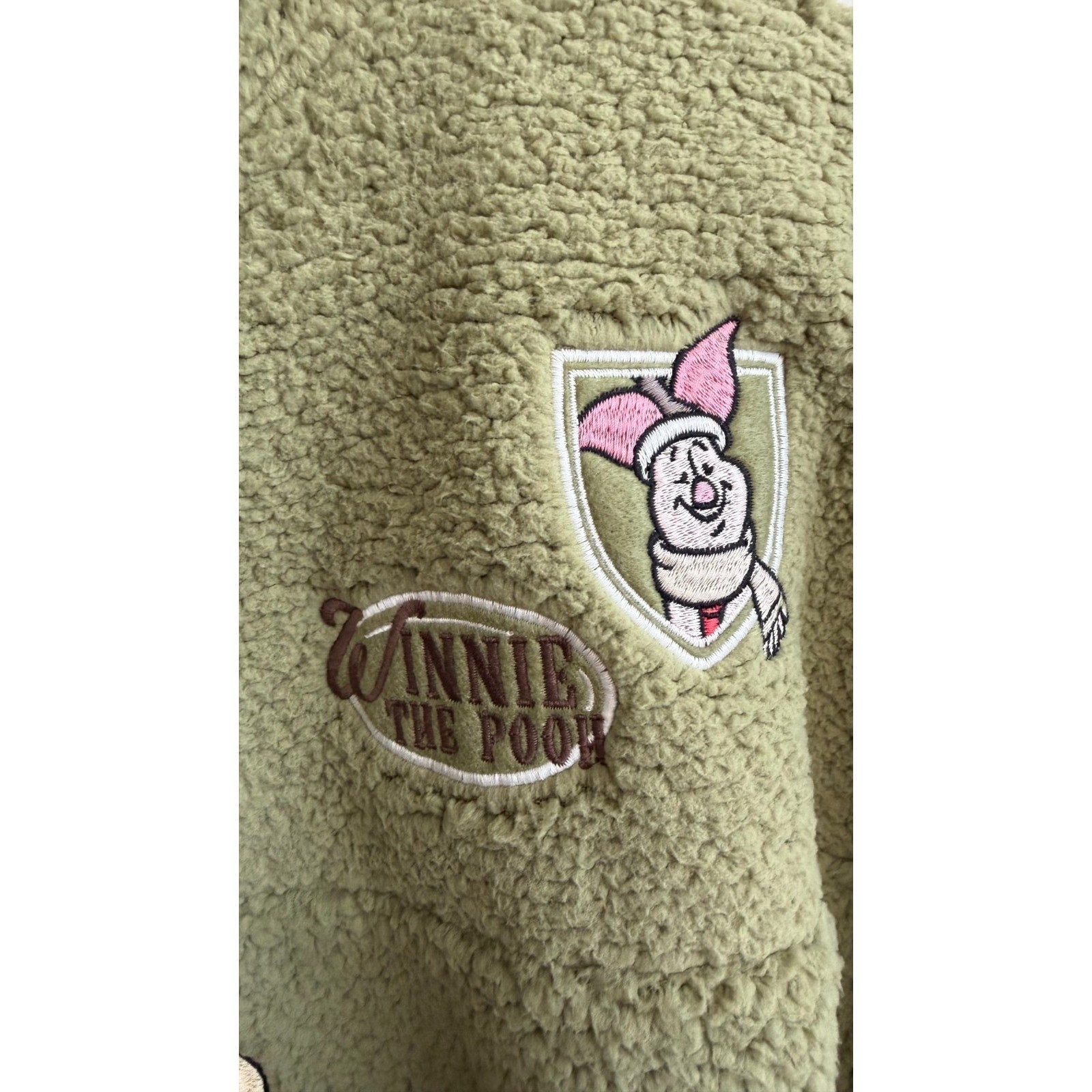 NEW Disney Women's Winnie the Pooh Ice Skating Sherpa Pullover Adult Large