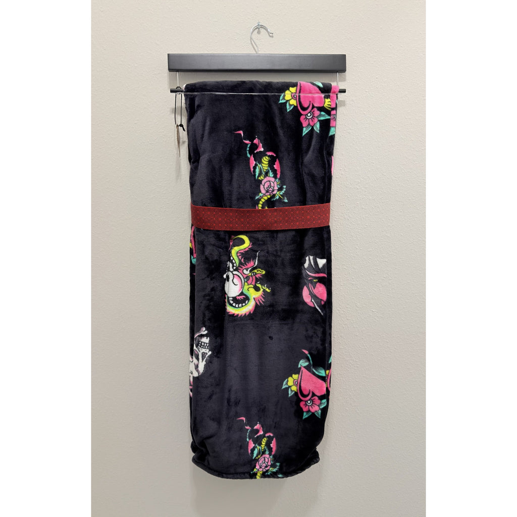 Ed Hardy Oversized Plush Throw Blanket Skulls Roses Tattoo Print 60x70 NWT
