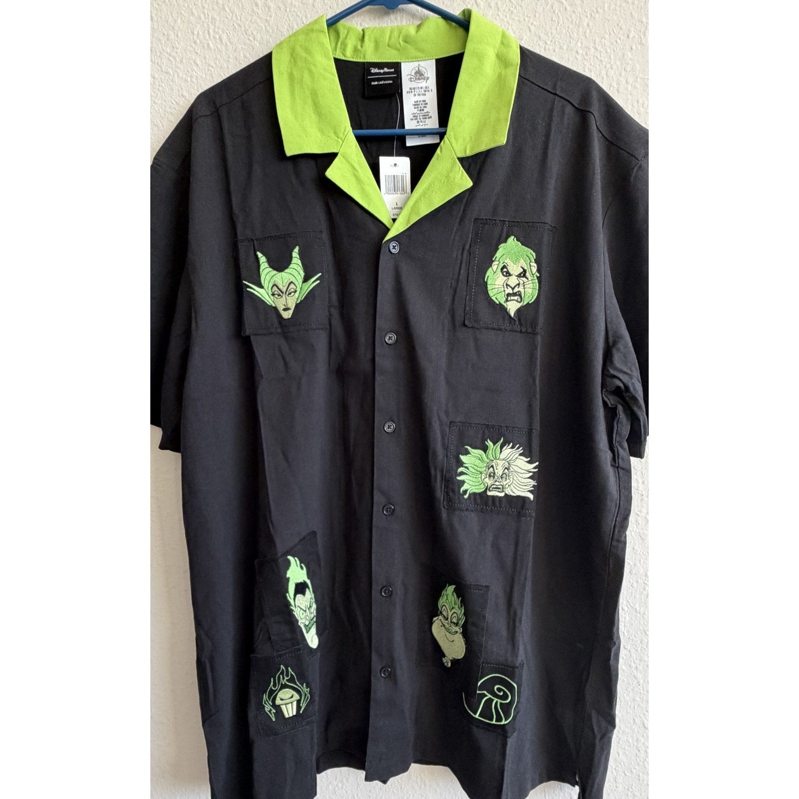 NEW Disney Villains Our Universe Glow-In-The-Dark Woven Shirt - Men’s Large
