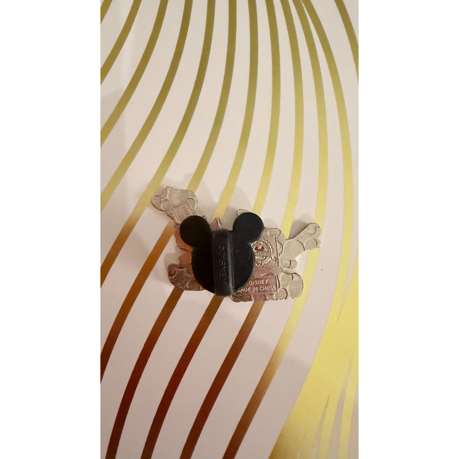 Disney Parks 2014 Hidden Mickey 3/5 Marie (Aristocats) Pin