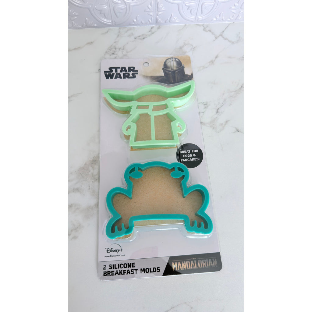 NEW Star Wars The Mandalorian 2pc Silicone Breakfast Mold Rings - Grogu & Frog