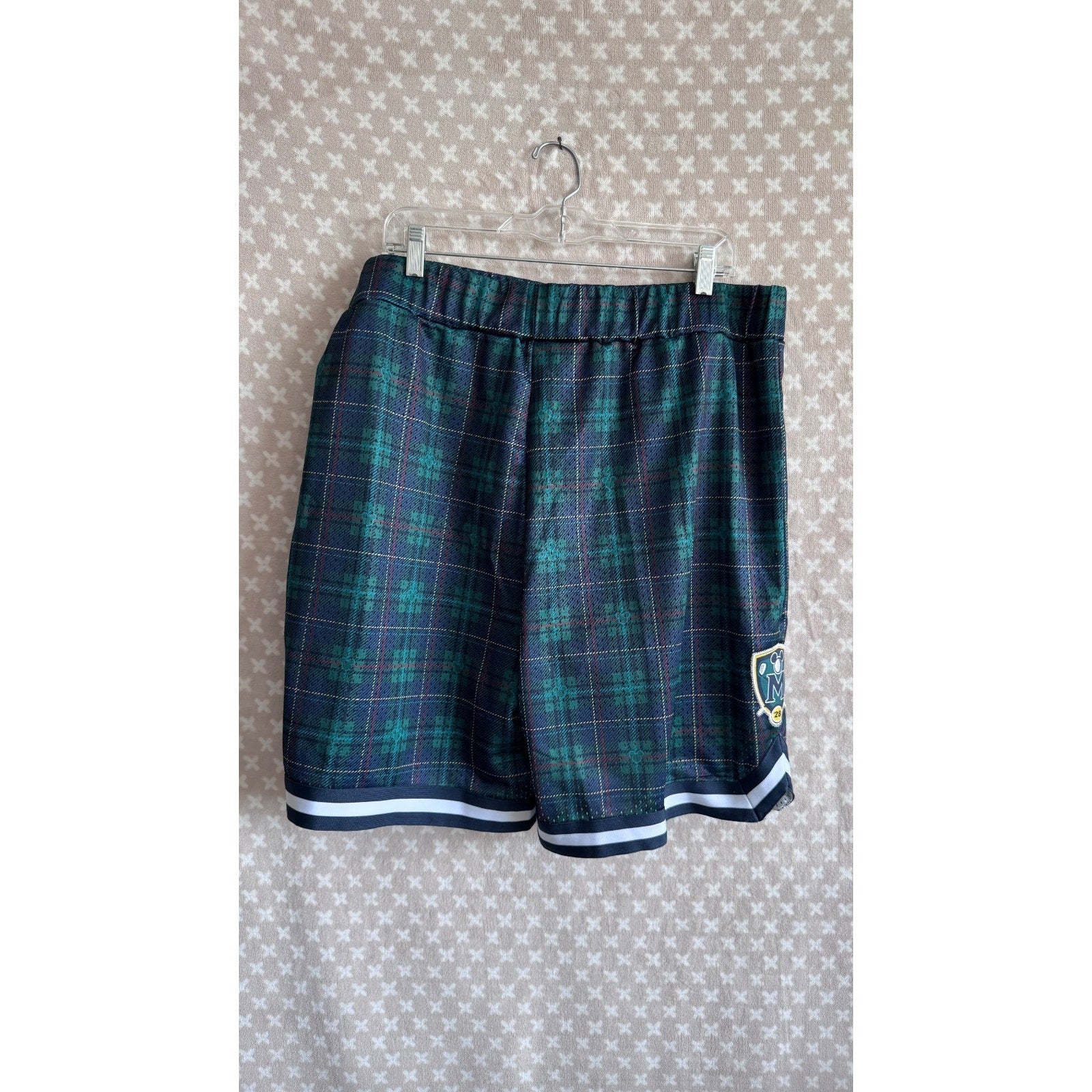 NWT Disney Parks 2025 Mickey Golf Shorts For Adults Large