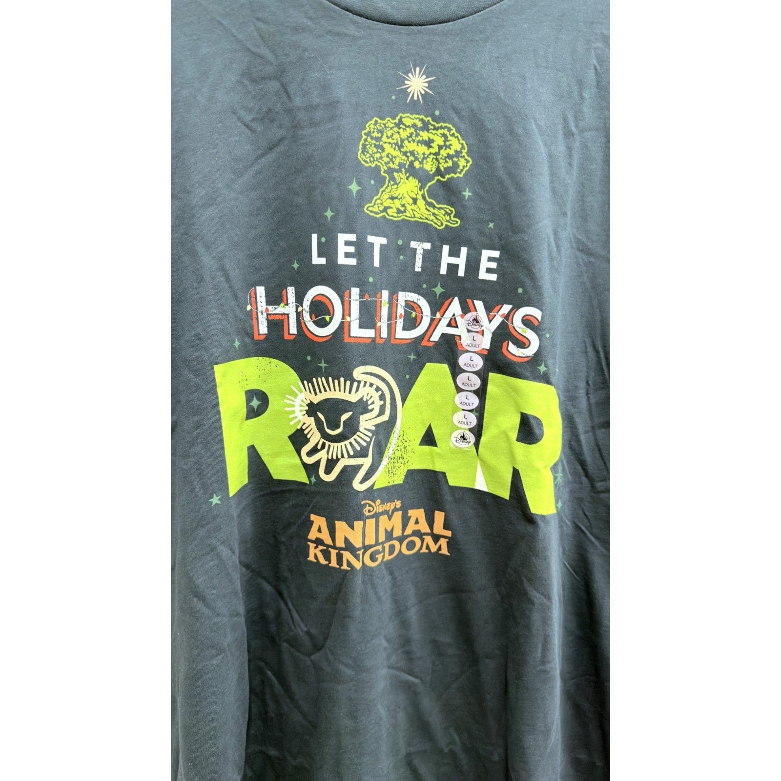 NEW Disney World Animal Kingdom Holiday T-Shirt - Adult Large