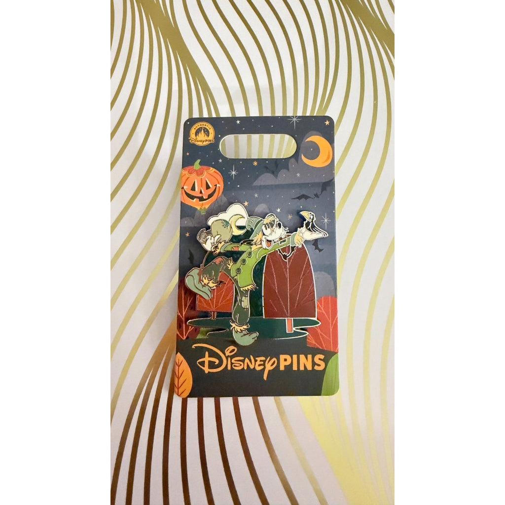 Disney Parks 2025 Disney Halloween Scarecrow Goofy with Bird Pin