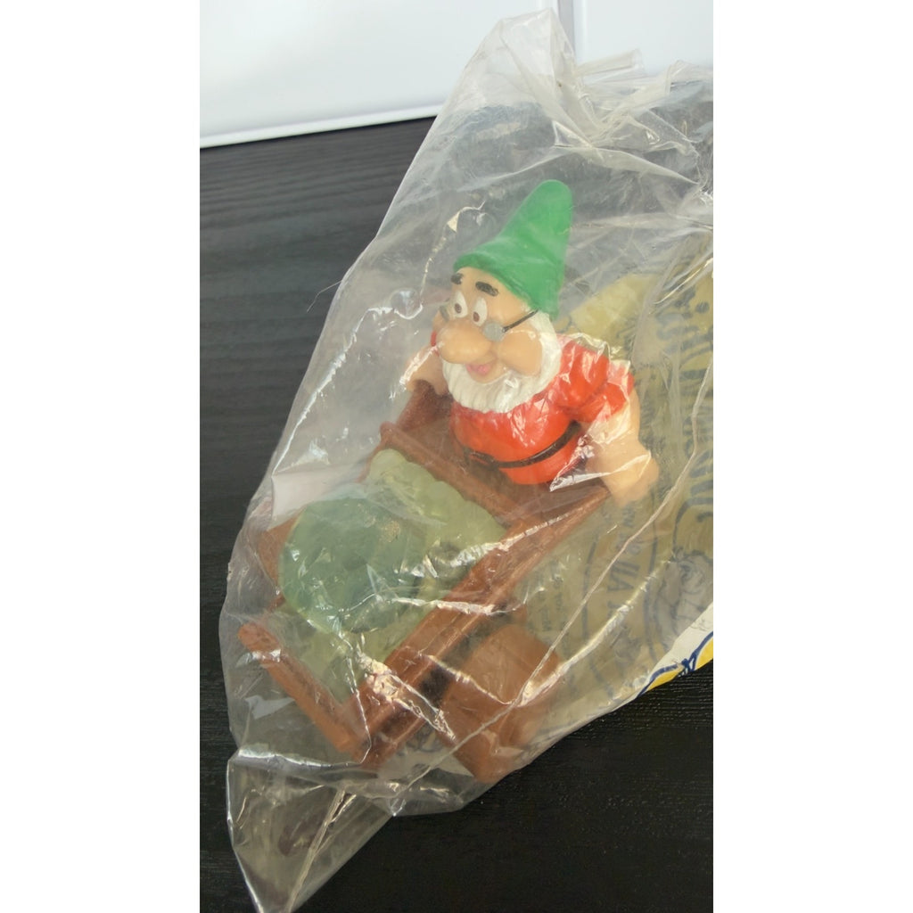 1992 Disney Snow White and the Seven Dwarfs: Doc #4 — McDonald's NIP