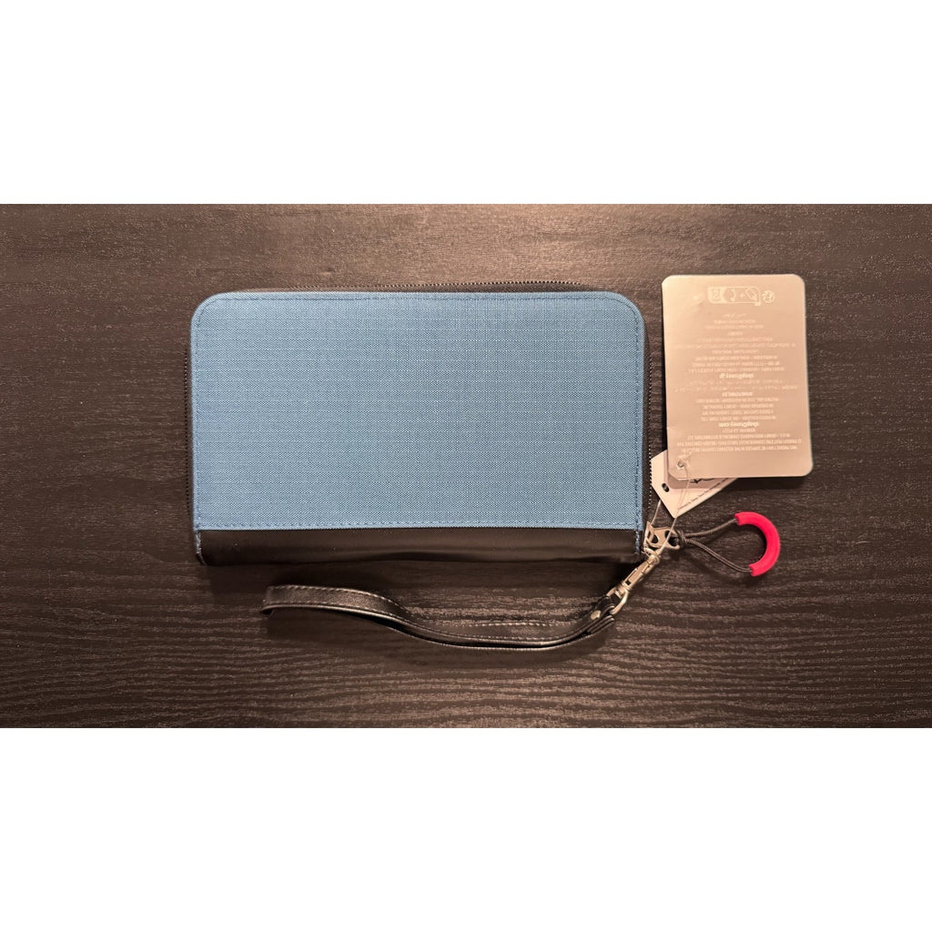 Disney Parks Mickey Mouse ''All-Time Classic'' Wrist Wallet w/ID Window NWT