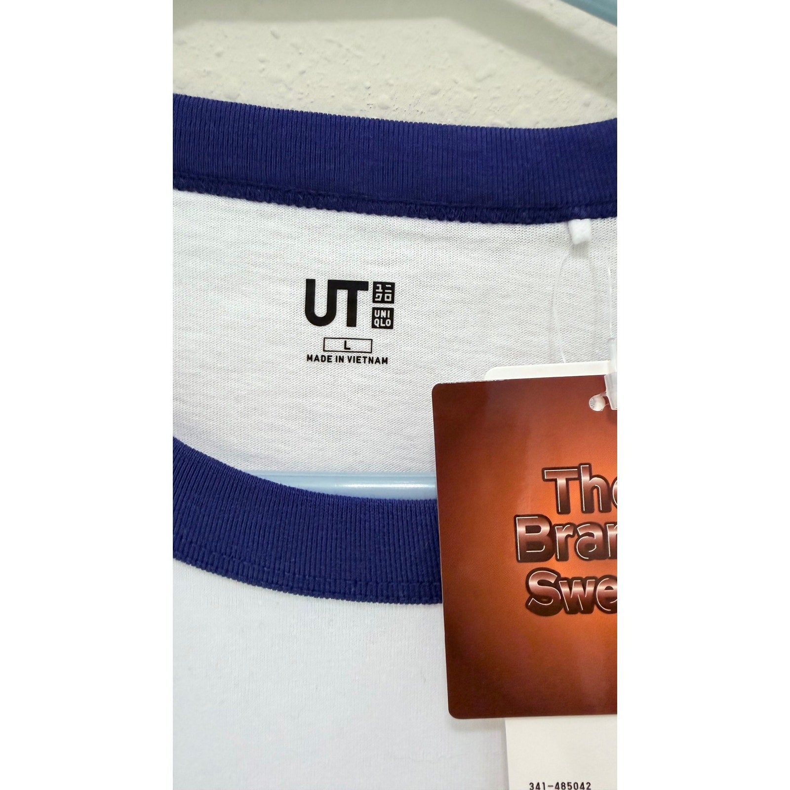 Uniqlo UT "The Brands" Fujiya Peko-chan Tee – Unisex Large – NWT