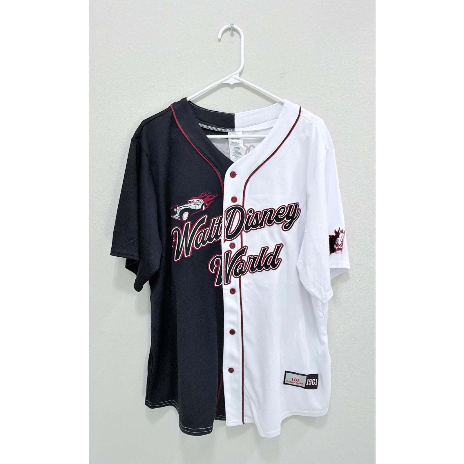 NWT Disney Cruella De Vil 101 Dalmatians Baseball Jersey - Large