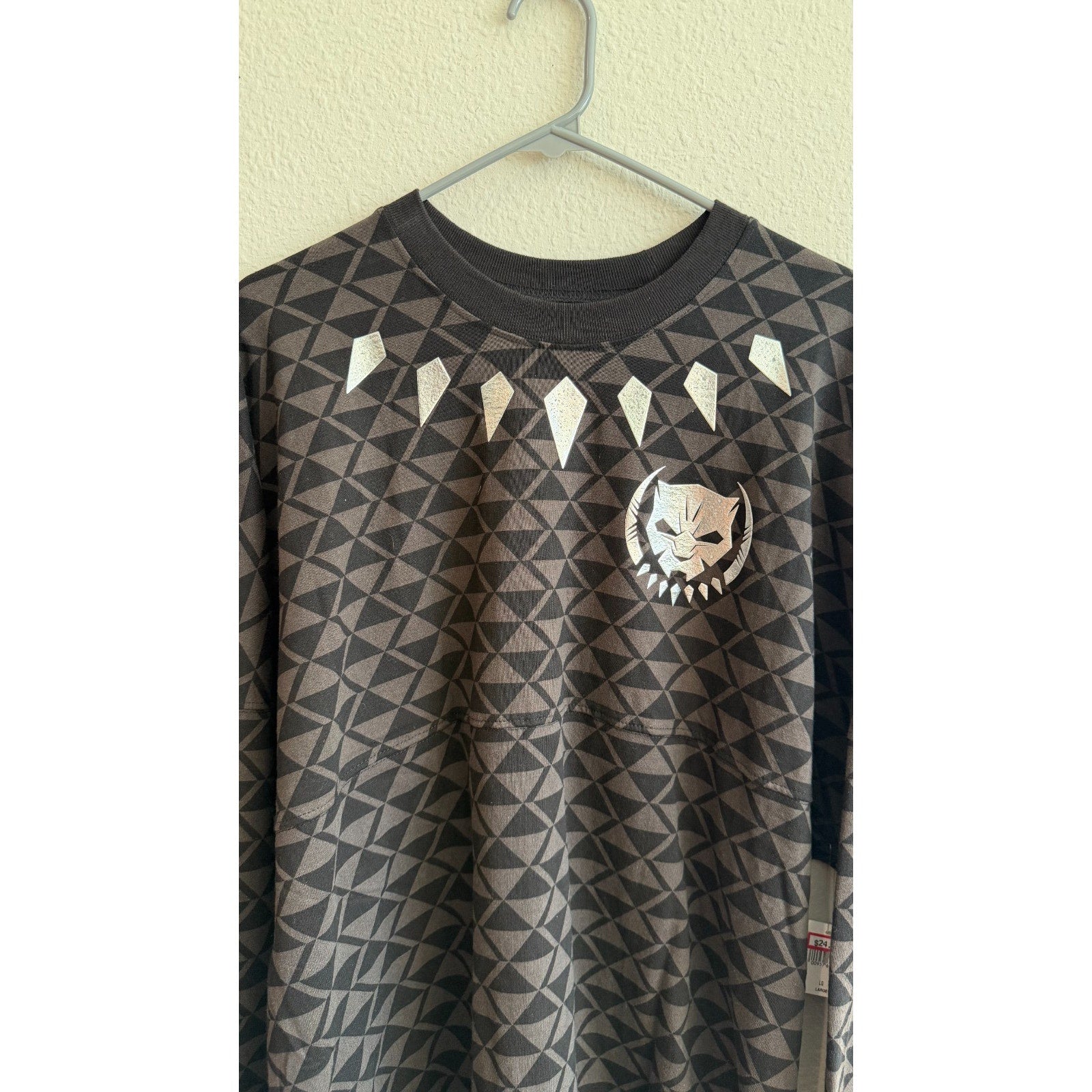 Disney Parks x Spirit Jersey Black Panther: Wakanda Forever Adult Large