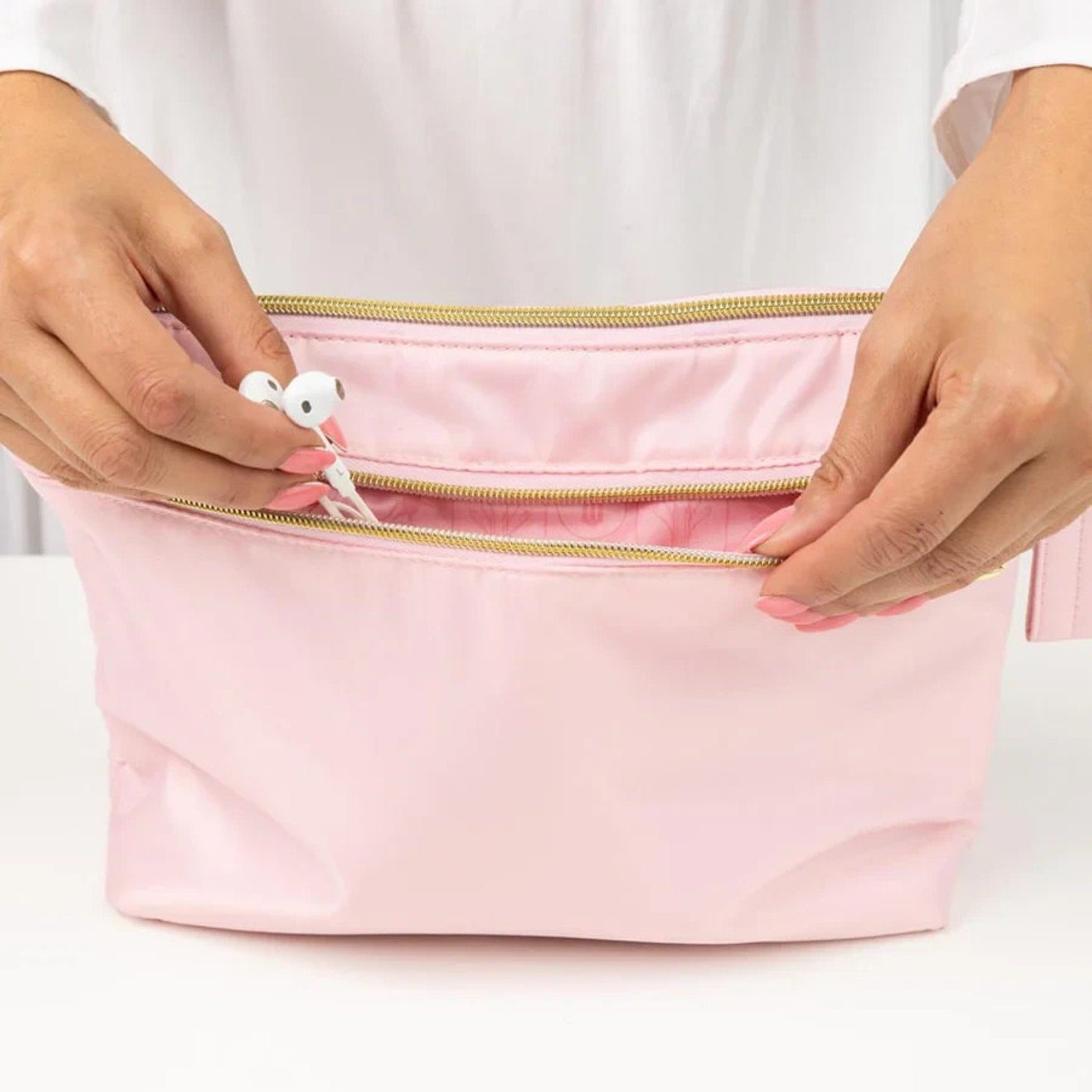 NEW Wicked x Lug Flare 2 Classic Quilted Crossbody Bubble Pink