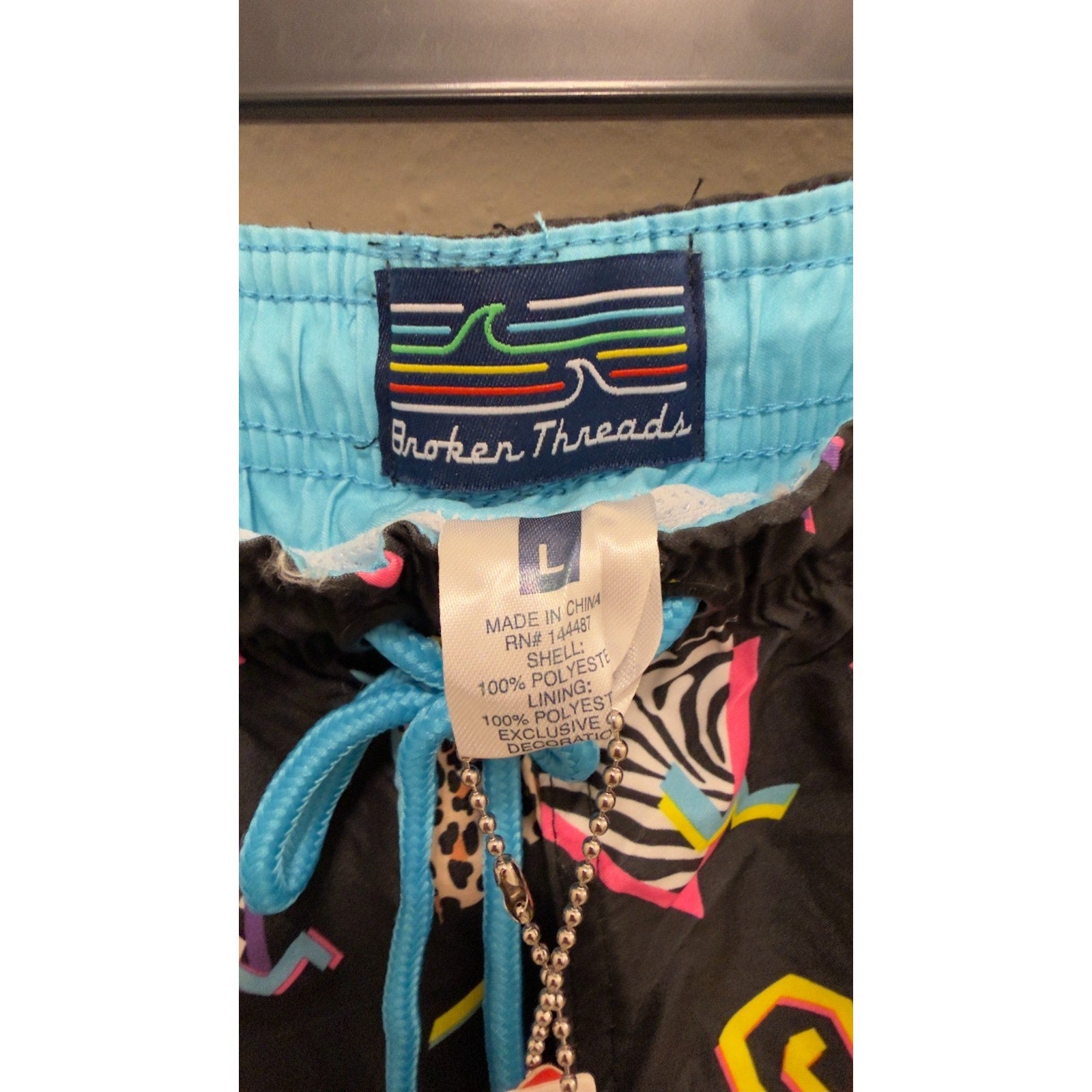 Broken Threads Men's Retro 90s Swim Trunks – Large NWT