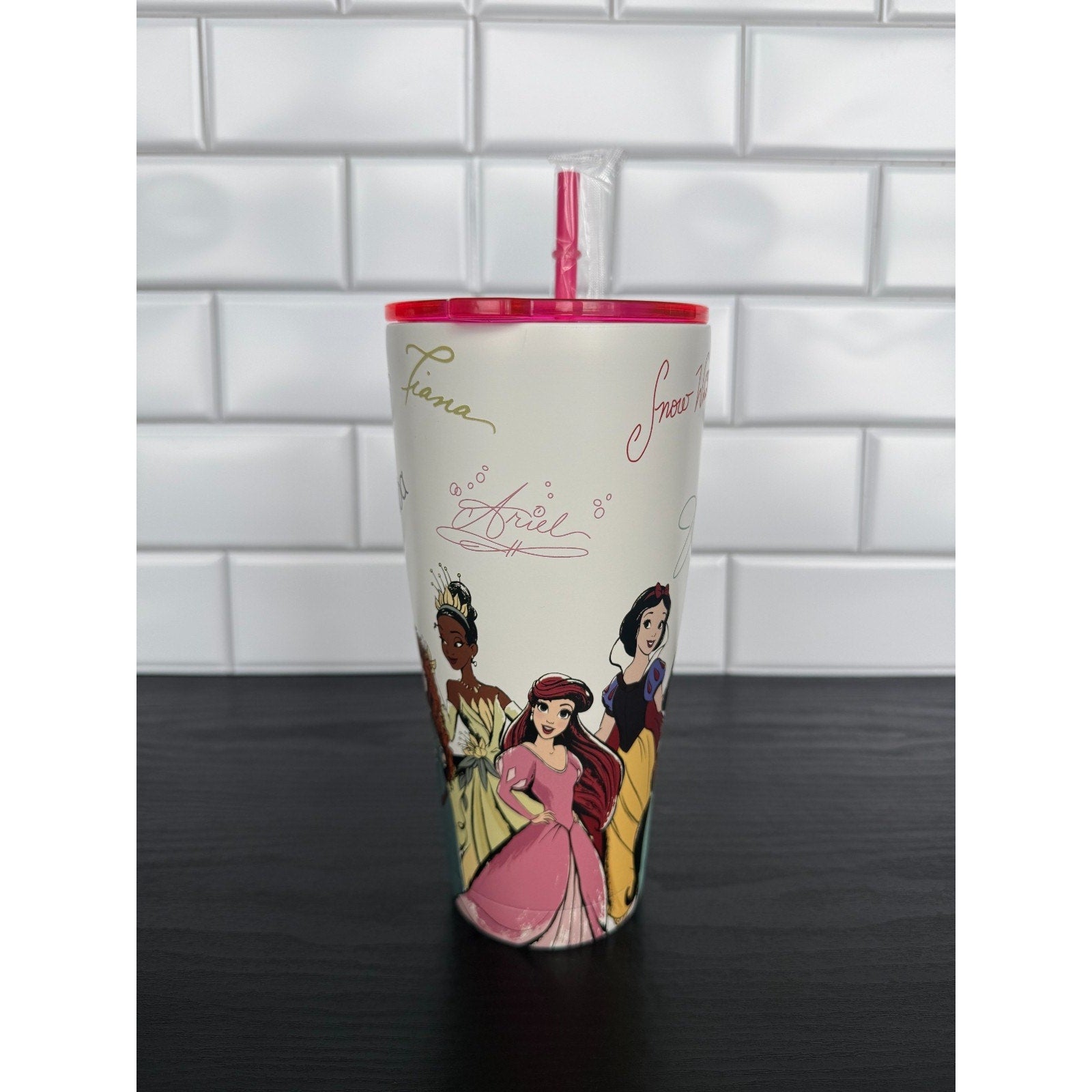 NEW Disney Princesses Signature 32oz Tumbler with Straw