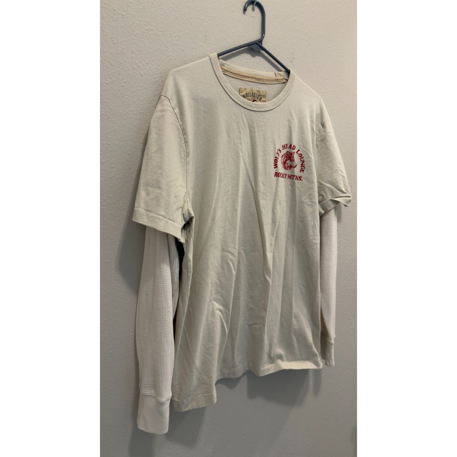 Hollister Layered Long-Sleeve Wolf’s Head Lounge Graphic Tee - Men’s Large NWT