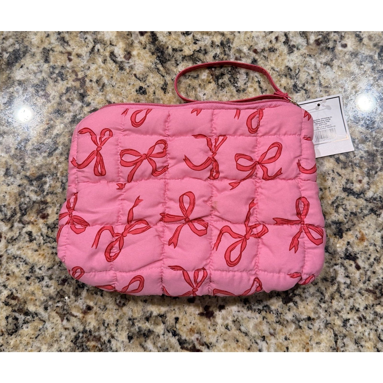 NWT Pink Bow Quilted Wristlet Bag