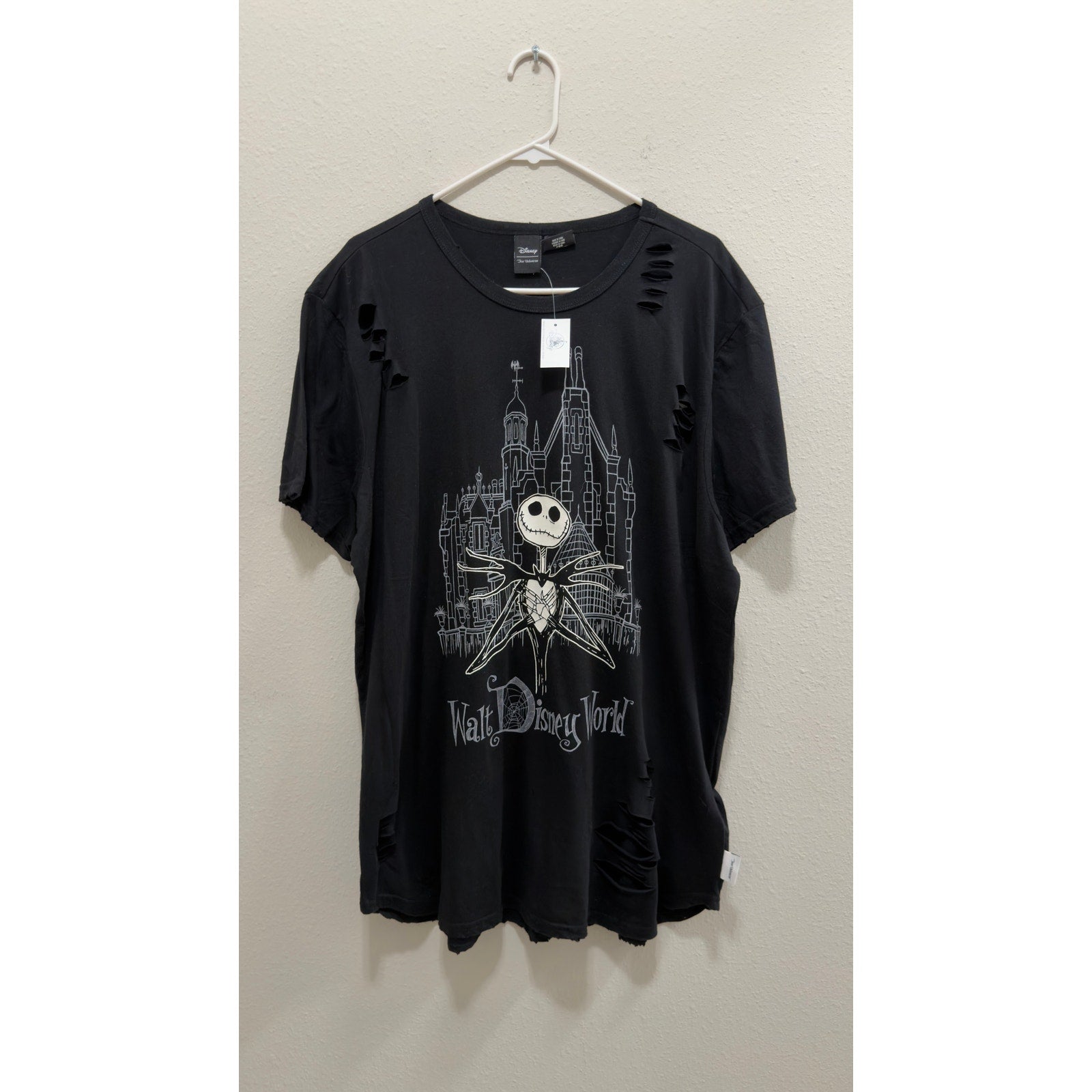 Disney Our Universe Nightmare Before Christmas Distressed T-Shirt XL NWT