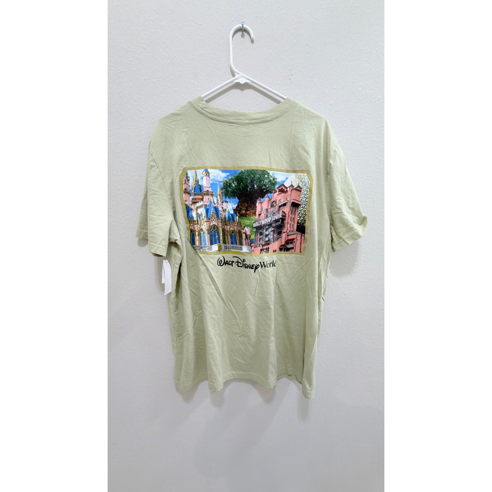 NWT Disney Parks Walt Disney World Wishes 4 Park T-Shirt - Large