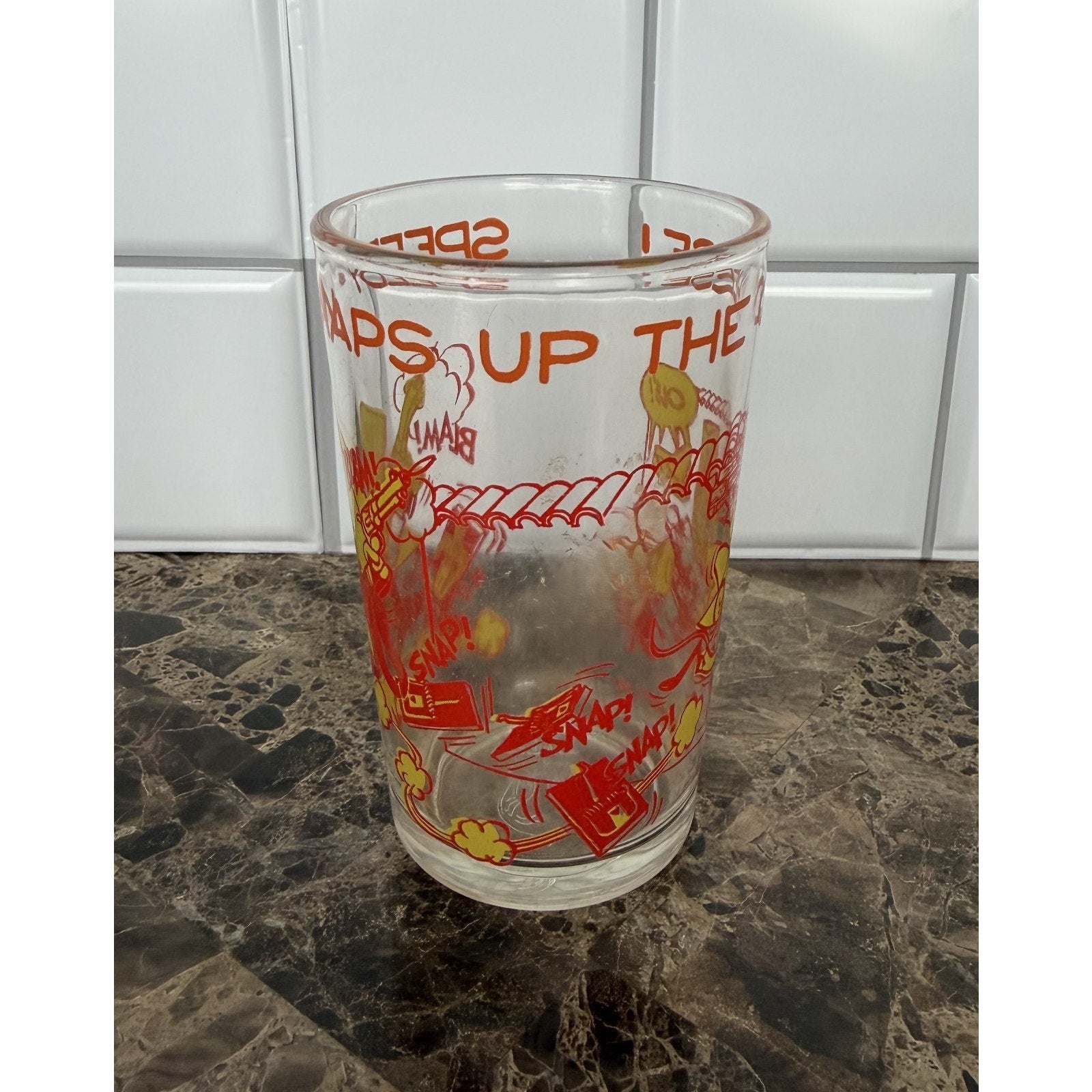 Vintage 1974 Looney Tunes "Speedy Snaps Up The Cheese" Glass
