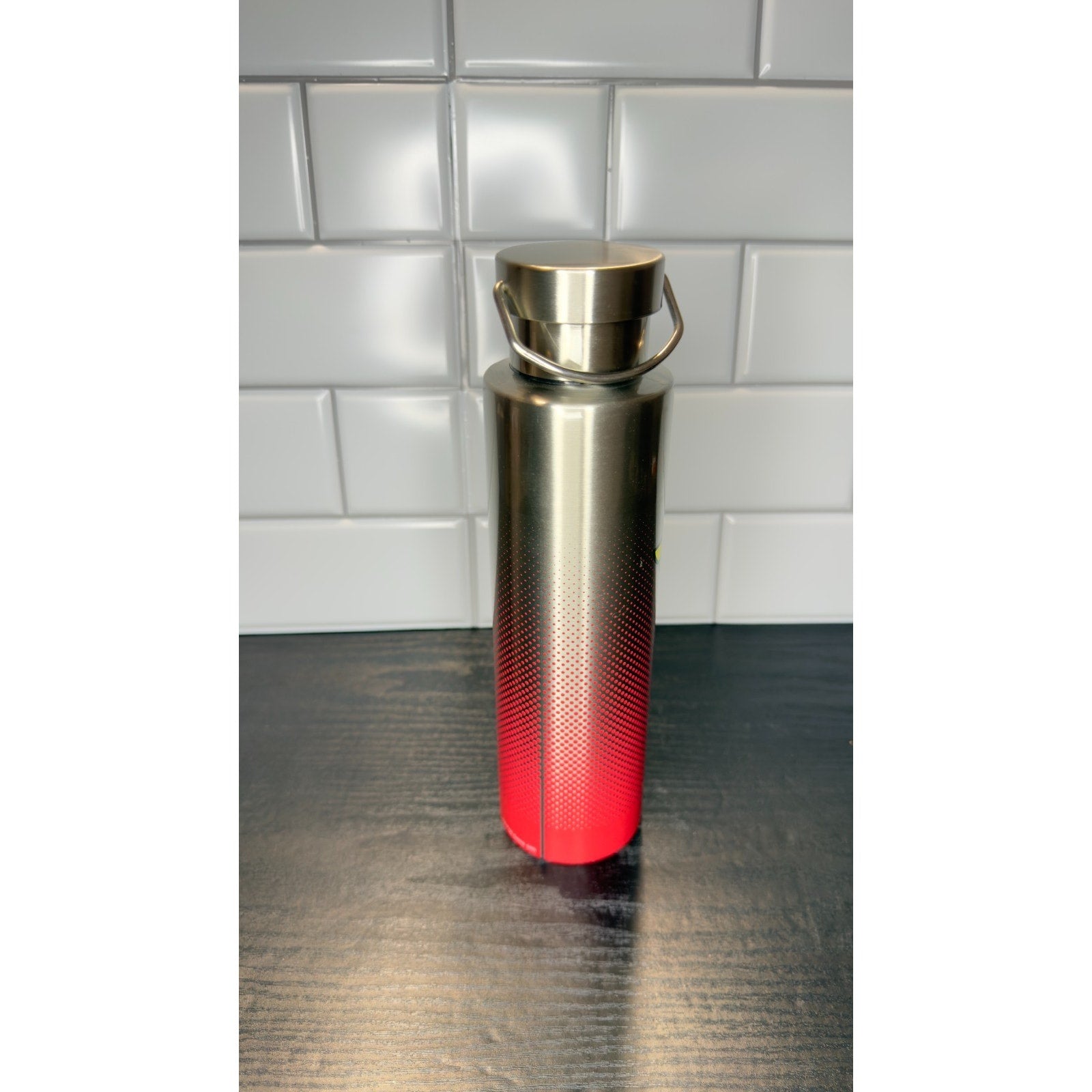 DC Comics Wonder Woman Symbol 24oz Stainless Steel Water Bottle NEW