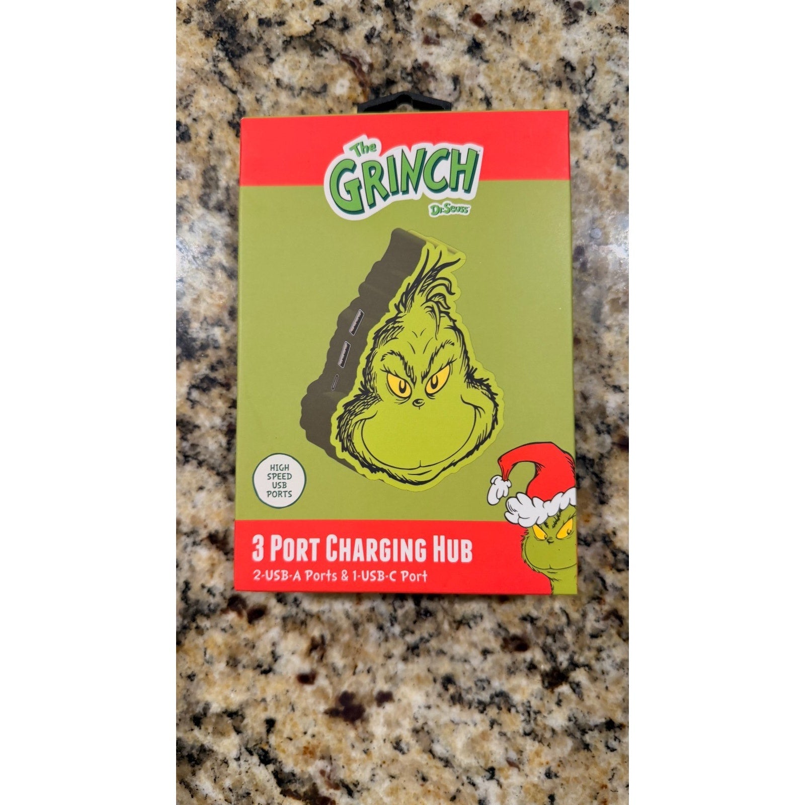 NWT CultureFly The Grinch 3-Port Charging Hub