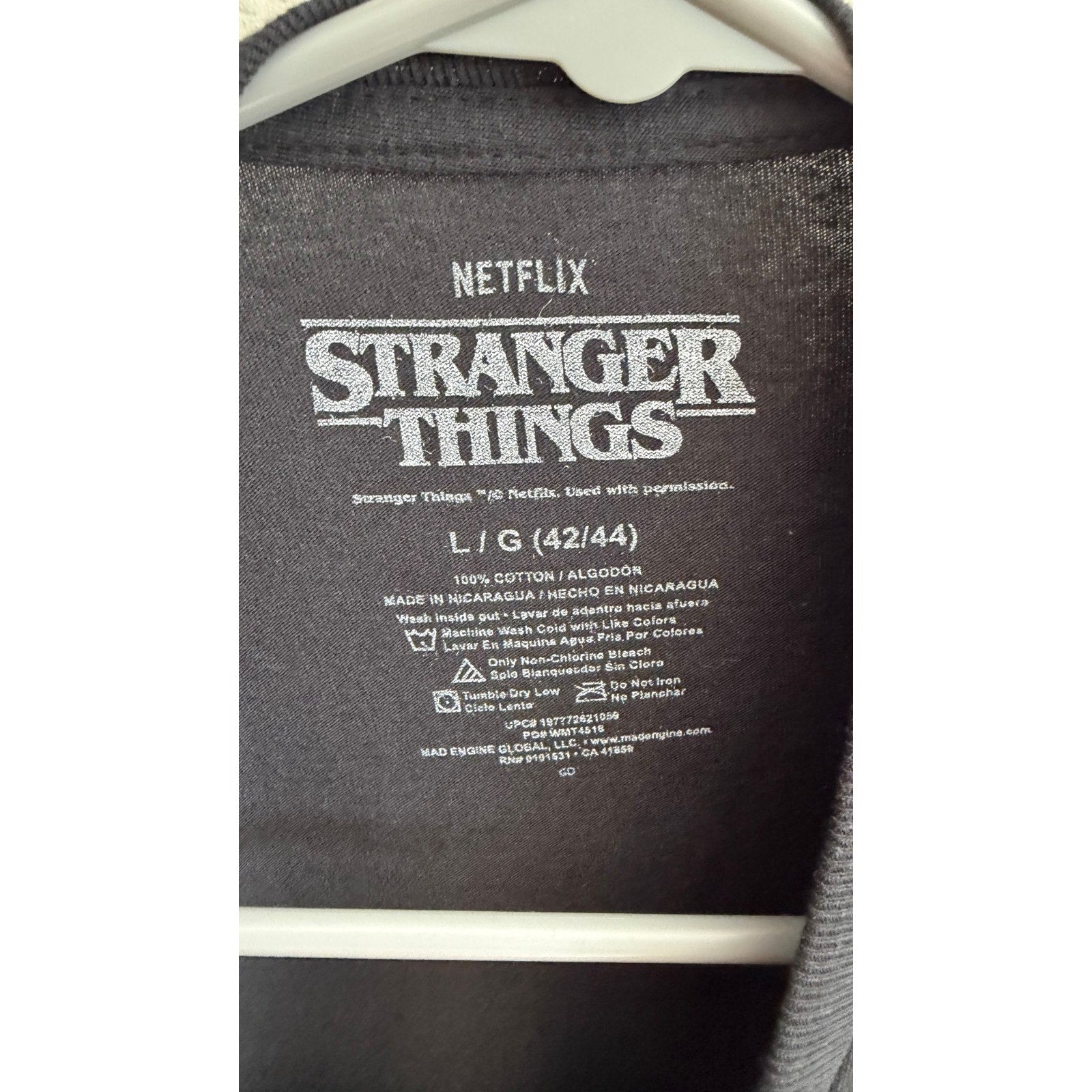 NWT Stranger Things Hellfire Club Men's Shirt - 100% Cotton - Large