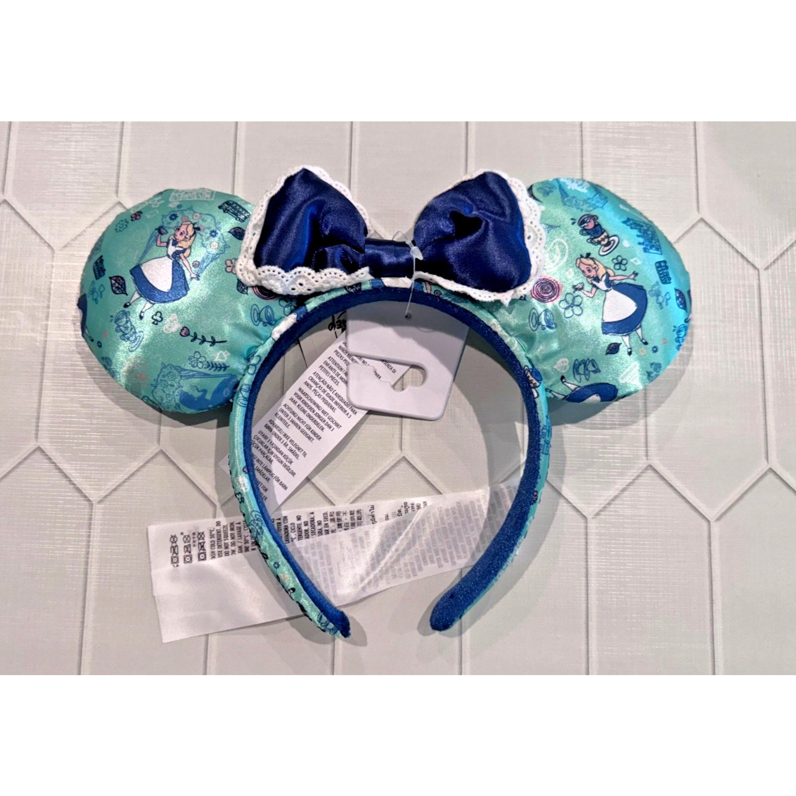 Disney Parks - Alice in Wonderland Epcot UK Pavilion Minnie Ears NWT