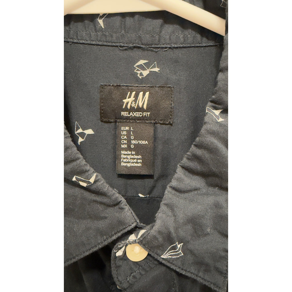 H&M Men's Origami Geometric Print Long Sleeve Button Down Shirt Navy Blue Large