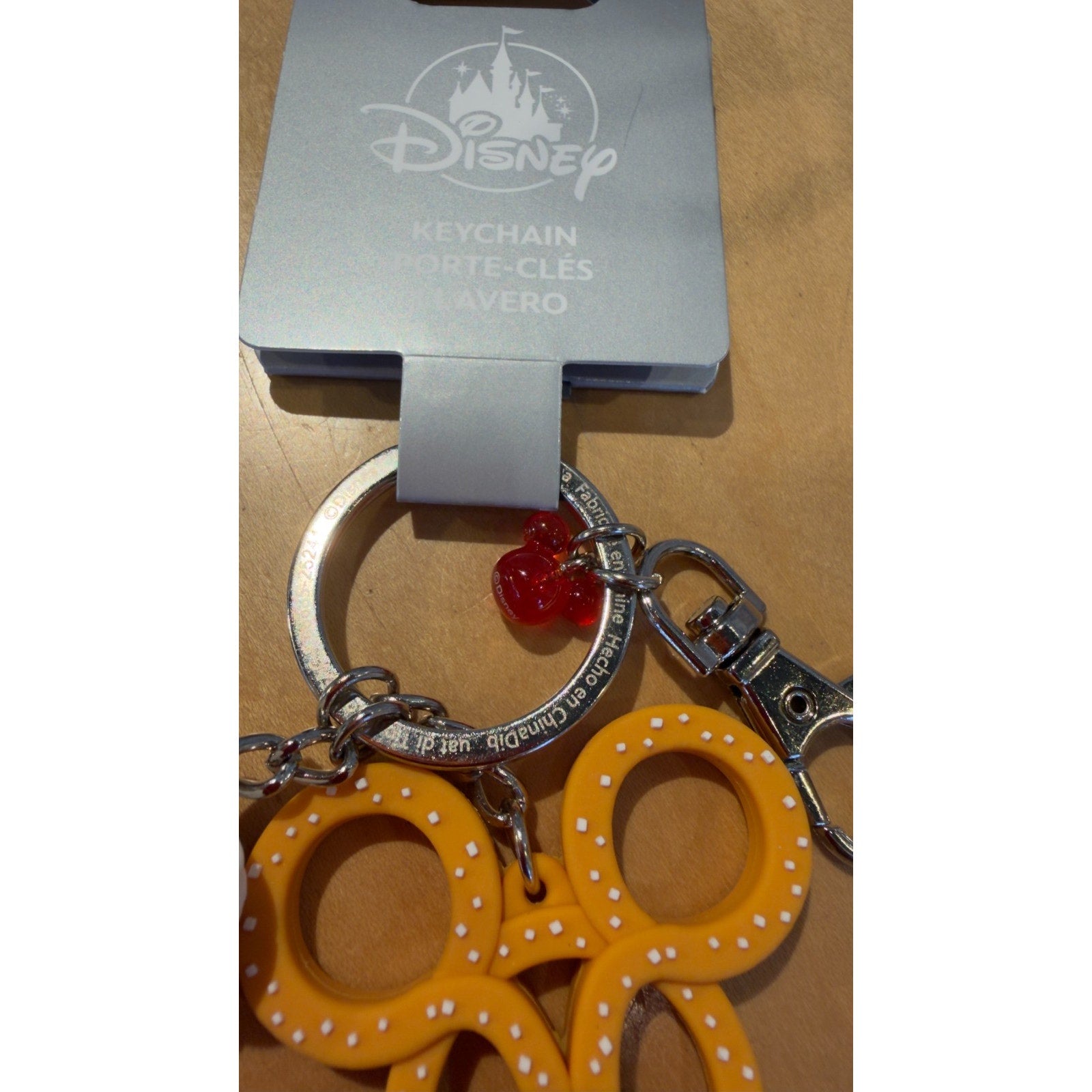 Disney Parks Mickey Pretzel & Soda Drink Bag Tag / Keychain Clip - NWT