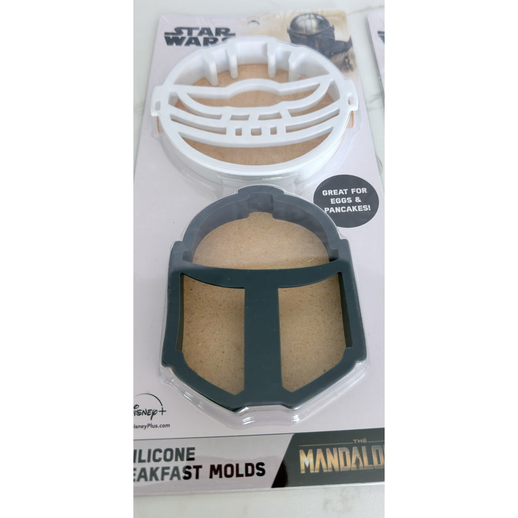 NEW Star Wars The Mandalorian 2pc Silicone Breakfast Mold Rings - Grogu & Helmet