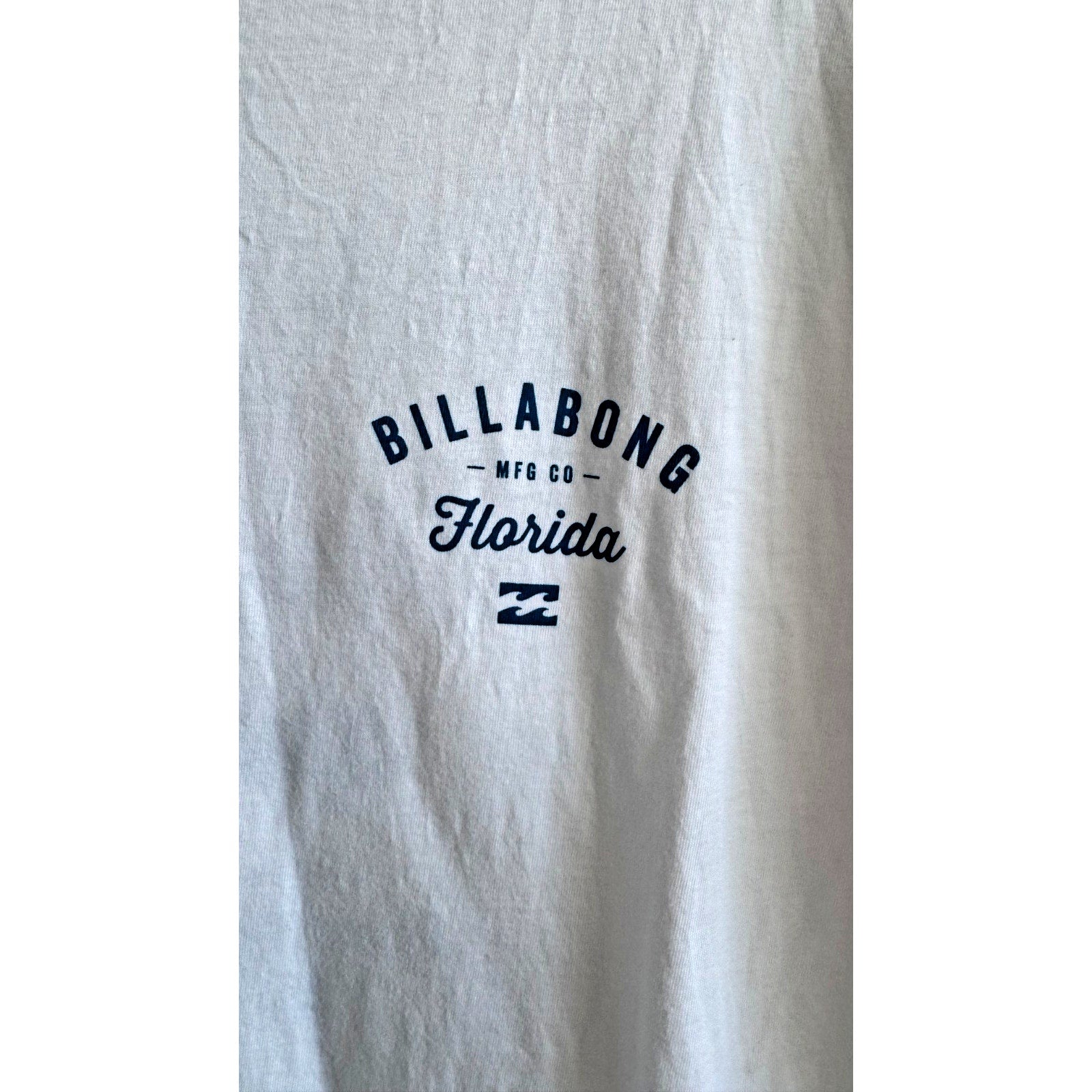 Billabong Men's Long Sleeve T-Shirt | Pre-Owned Surfwear Large