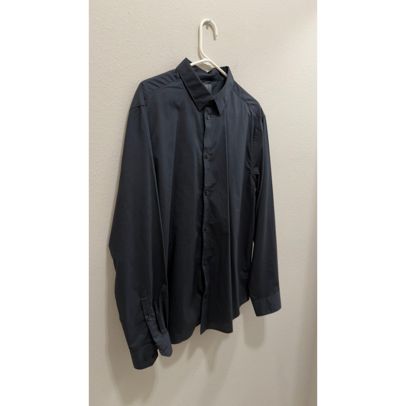 H&M Men's XL Black Slim Fit Easy Iron Long Sleeve Dress Shirt