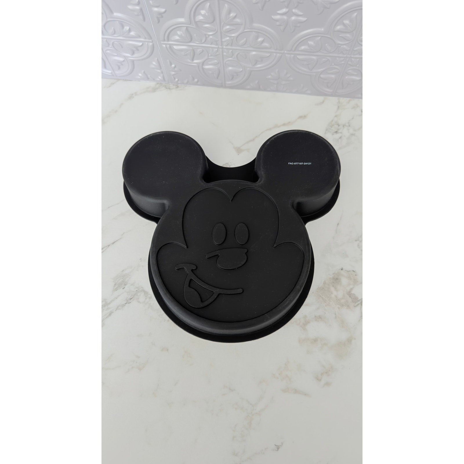 Disney Parks Mousewares Mickey Mouse Silicone Cake Mold Pan NWOT
