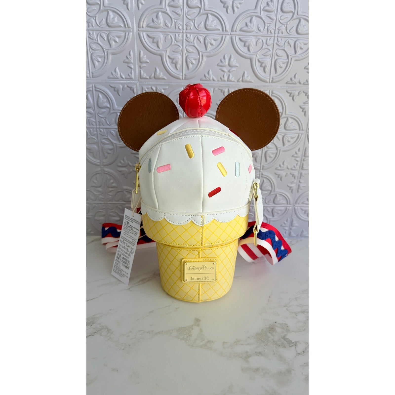 Disney Parks 2026 Beach Club Resort Beaches & Cream Loungefly Crossbody Bag NWT