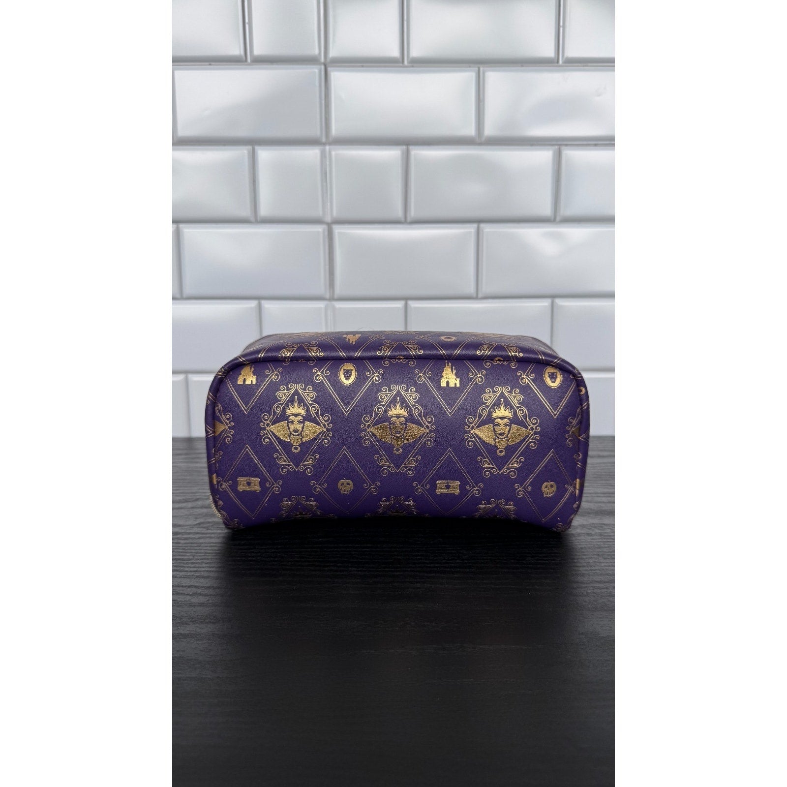 Bath & Body Works Disney Villains Evil Queen Cosmetic Bag NWT