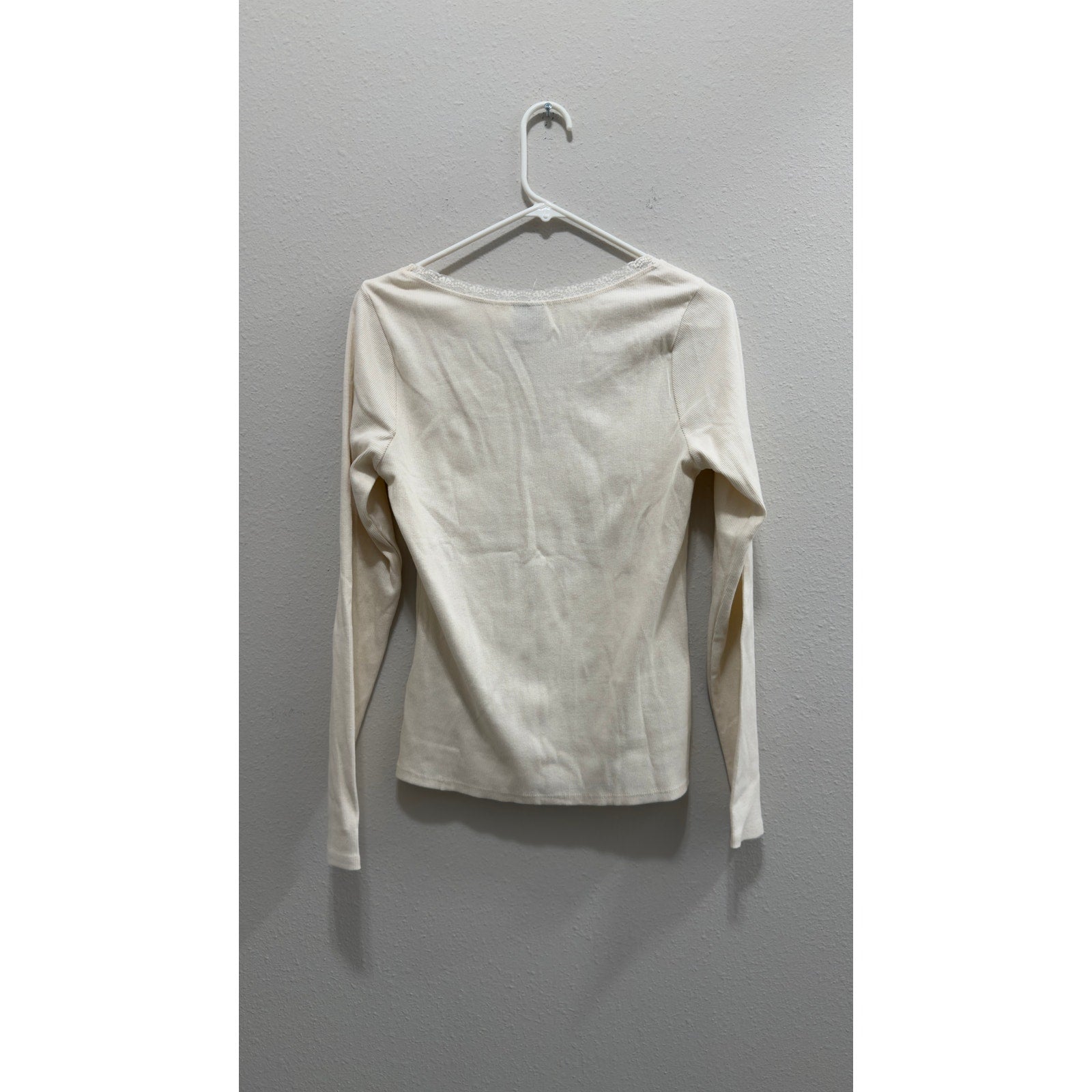 Disney Parks Her Universe Princess Long Sleeve Ribbed Crop Top Shirt Large NWT