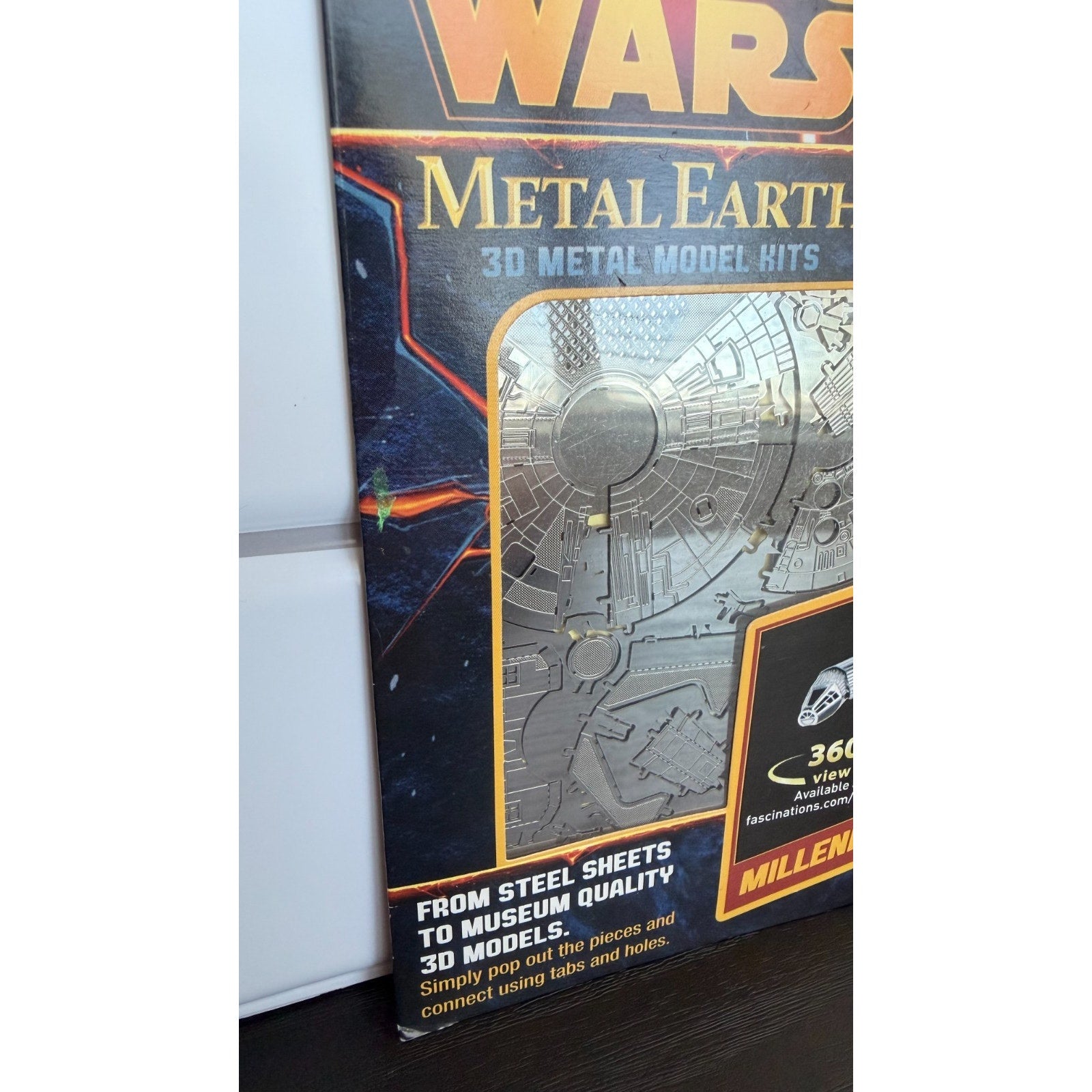 Metal Earth 3D Model Kit Star Wars Millennium Falcon - New & Sealed