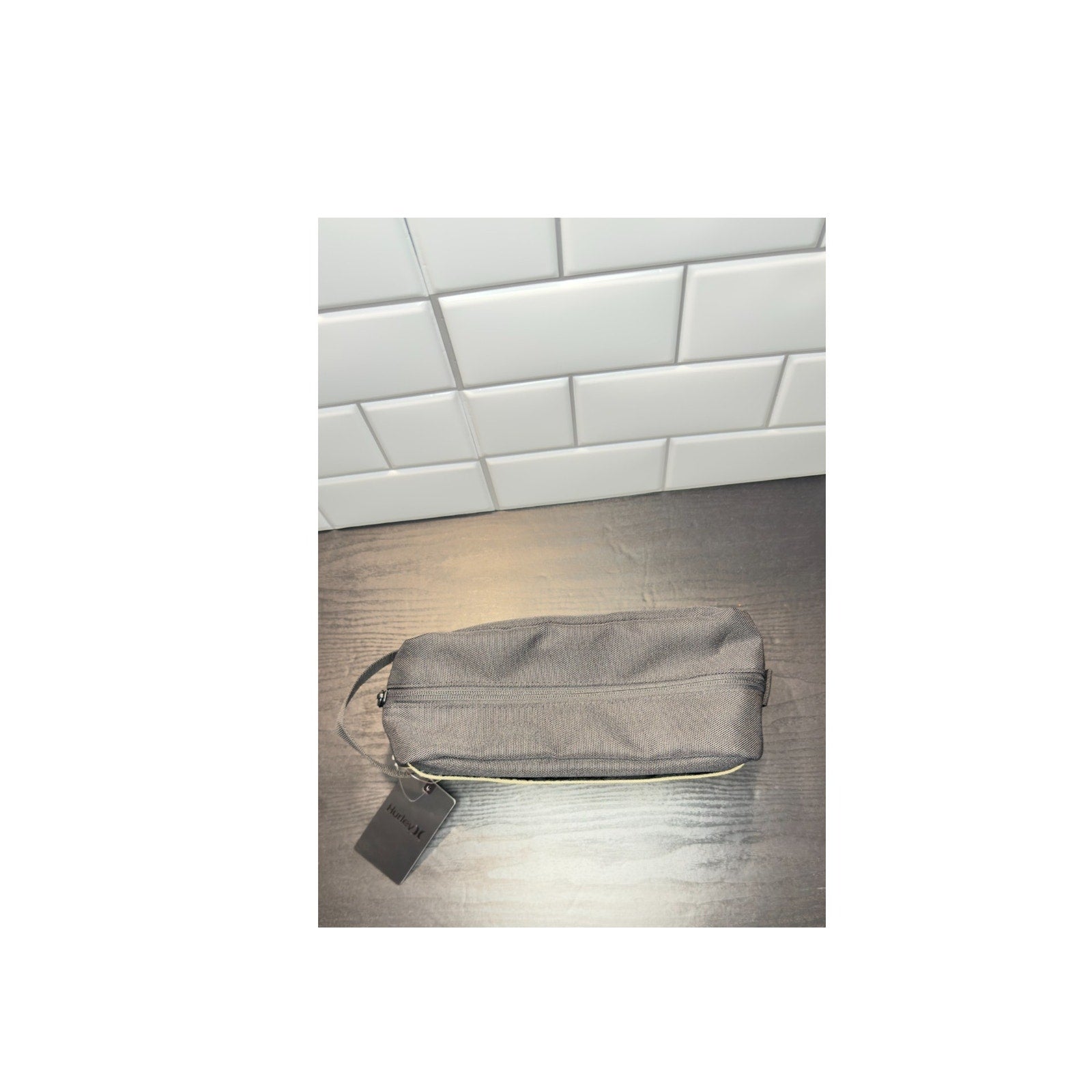 Hurley Men's Toiletry Bag Travel Bag With Zipper Side Pocket Heather Gray NWT
