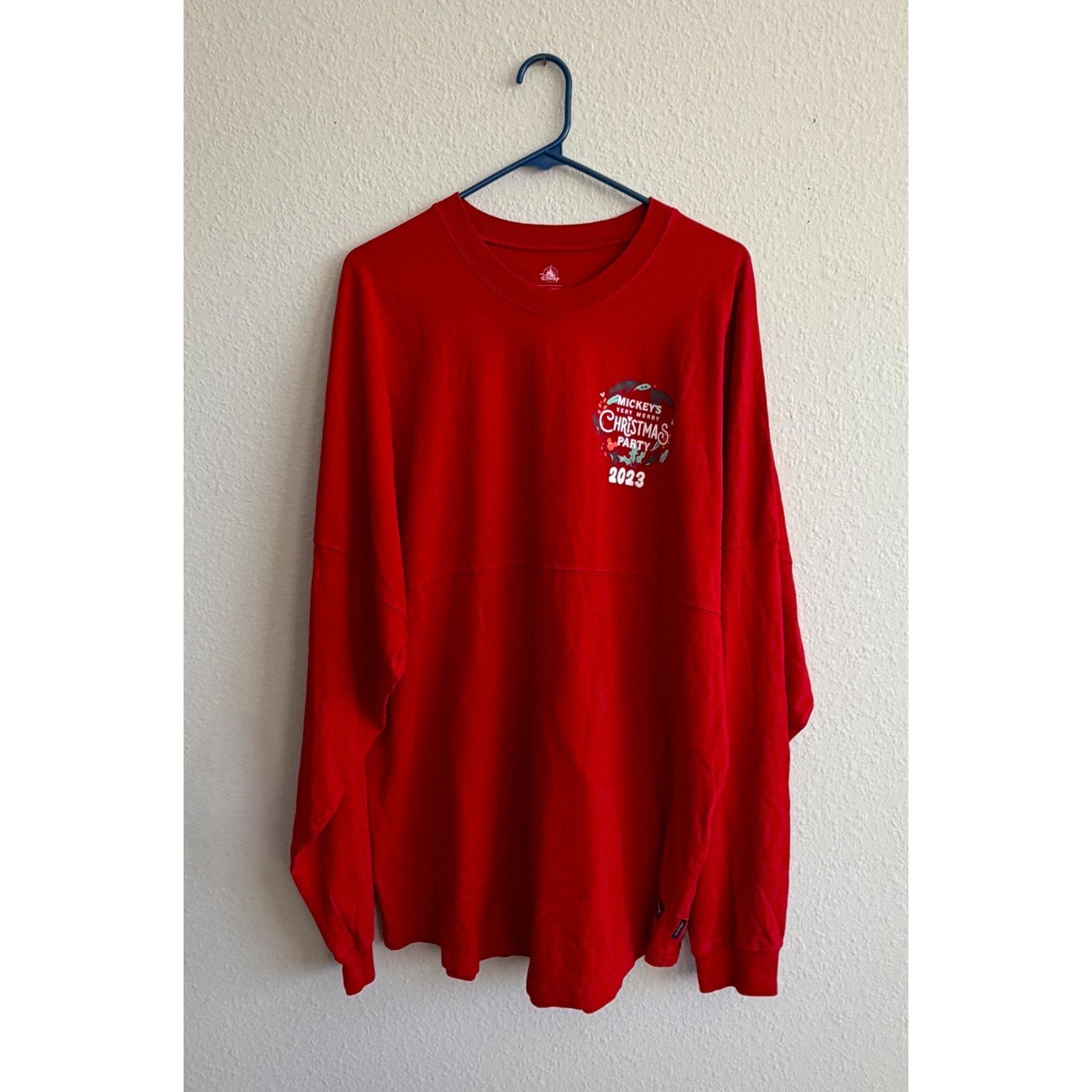 Disney Parks x Spirit Jersey 2023 Mickey’s Very Merry Christmas Party Large
