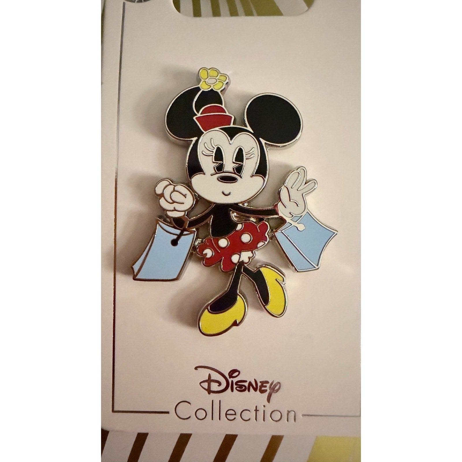 Disney Parks 2020 Minnie Mouse Shopping Bags Pin