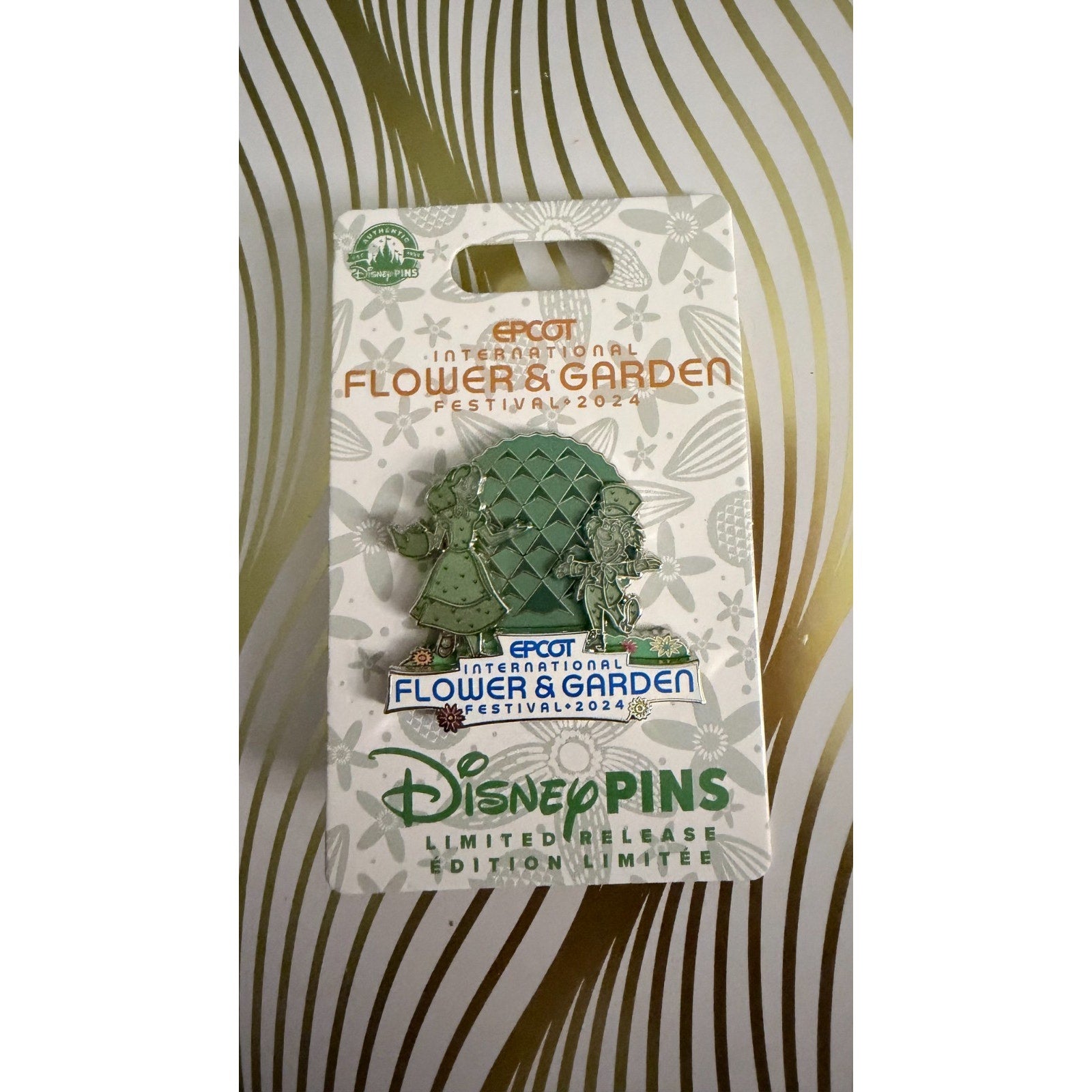 Disney Parks 2024 Epcot Flower & Garden ALICE IN WONDERLAND Topiary Pin NEW