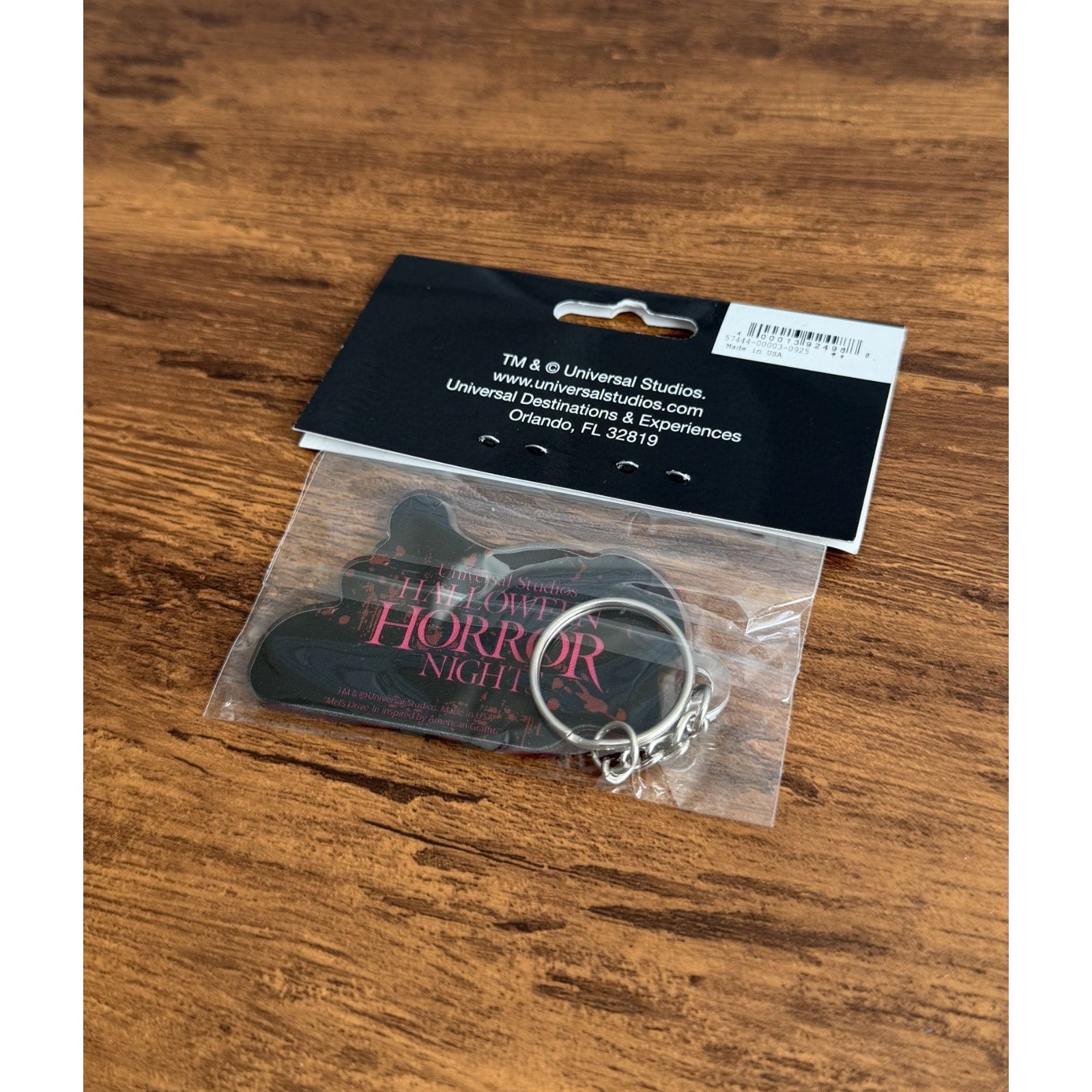 Universal HHN 2025 Mel’s Die-In Diner Acrylic Keychain - NEW