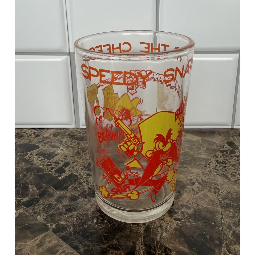 Vintage 1974 Looney Tunes "Speedy Snaps Up The Cheese" Glass