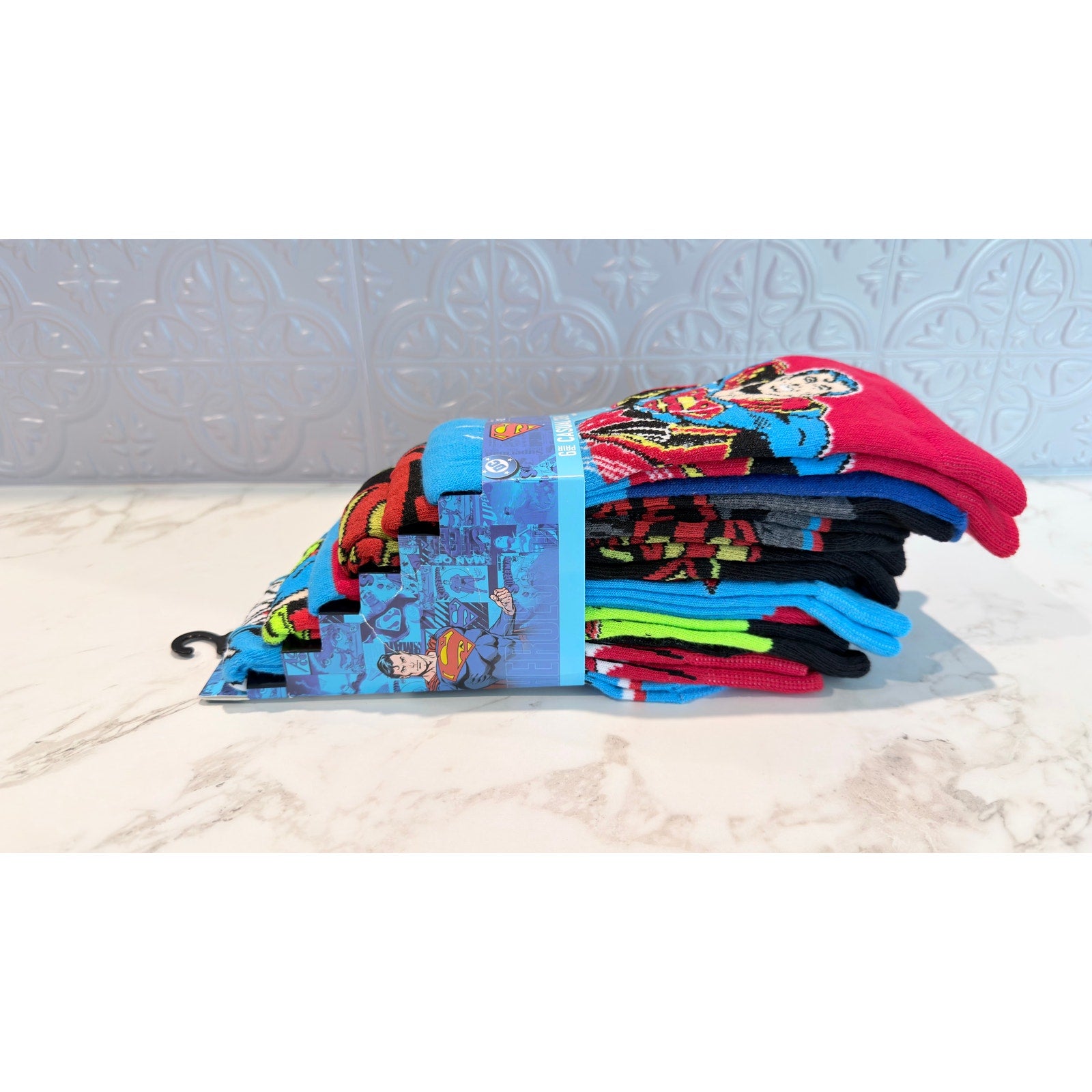 NEW Superman Casual Crew Socks - 6 Pair Pack