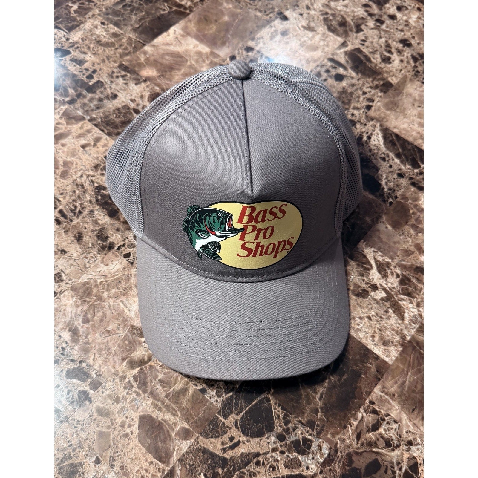 NWT Bass Pro Shops Mesh Trucker Cap - Gray
