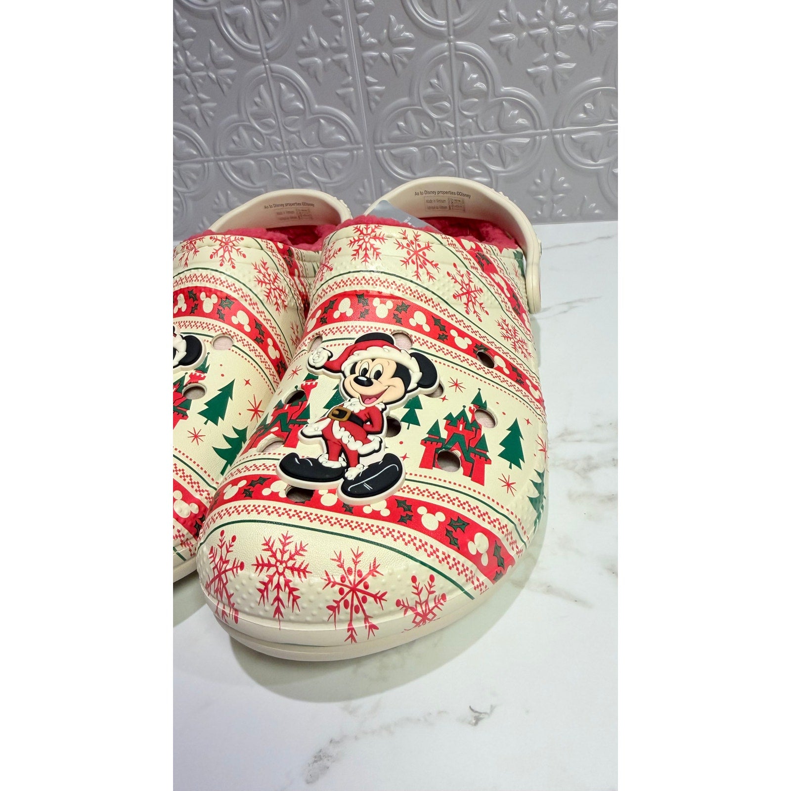 Disney Parks Mickey Mouse Santa Holiday Fair Isle Lined Crocs (M10/W12)