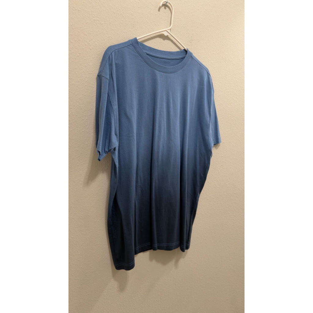 Original Use Men's Ombre Dip-Dye Short Sleeve T-Shirt Blue Size Large NWT