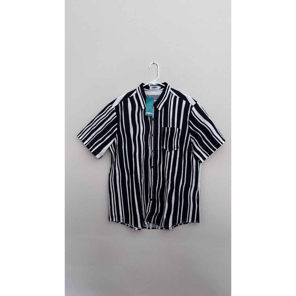 Vatpave Black & White Vertical Stripe Short Sleeve Shirt (L) NWT