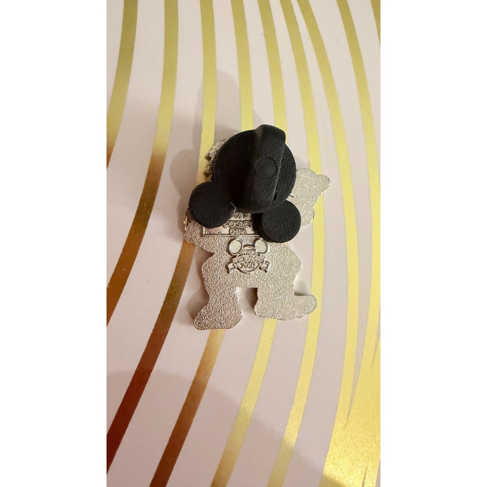 Disney Parks 2007 Hidden Mickey 3/3 Ghost Gus (Hitchhiking Ghost) Pin