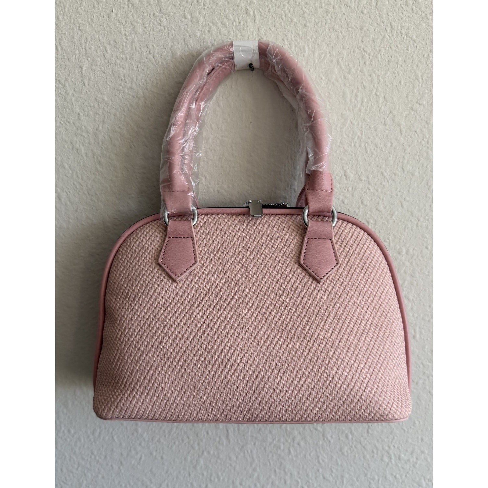 NEW Women’s Mini Quilted Crossbody Bag - Stylish Tote with Tassel